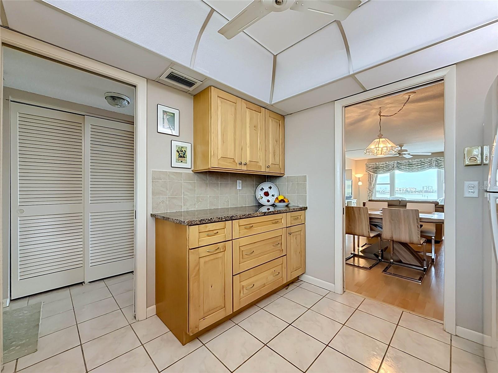 4550 COVE CIR #502 — photo 11