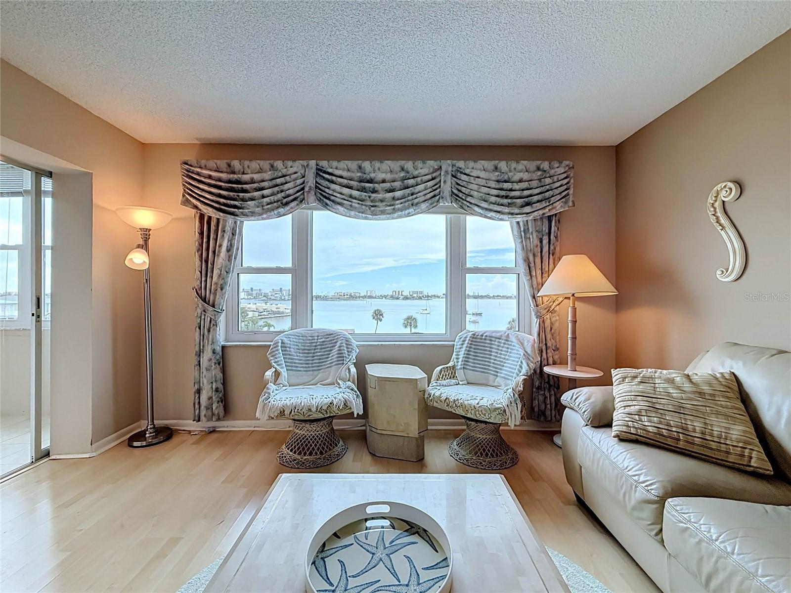 4550 COVE CIR #502 — photo 17