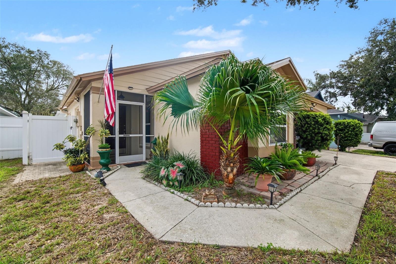 10251 ALLENWOOD DR — photo 2