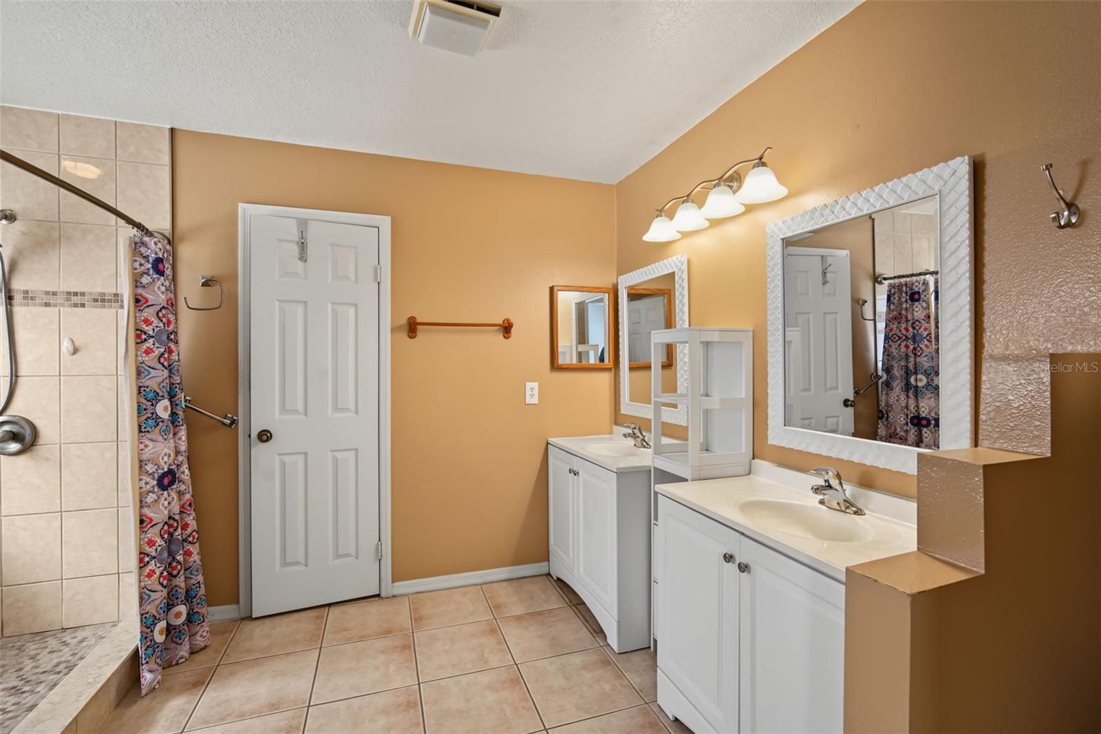 10251 ALLENWOOD DR — photo 18