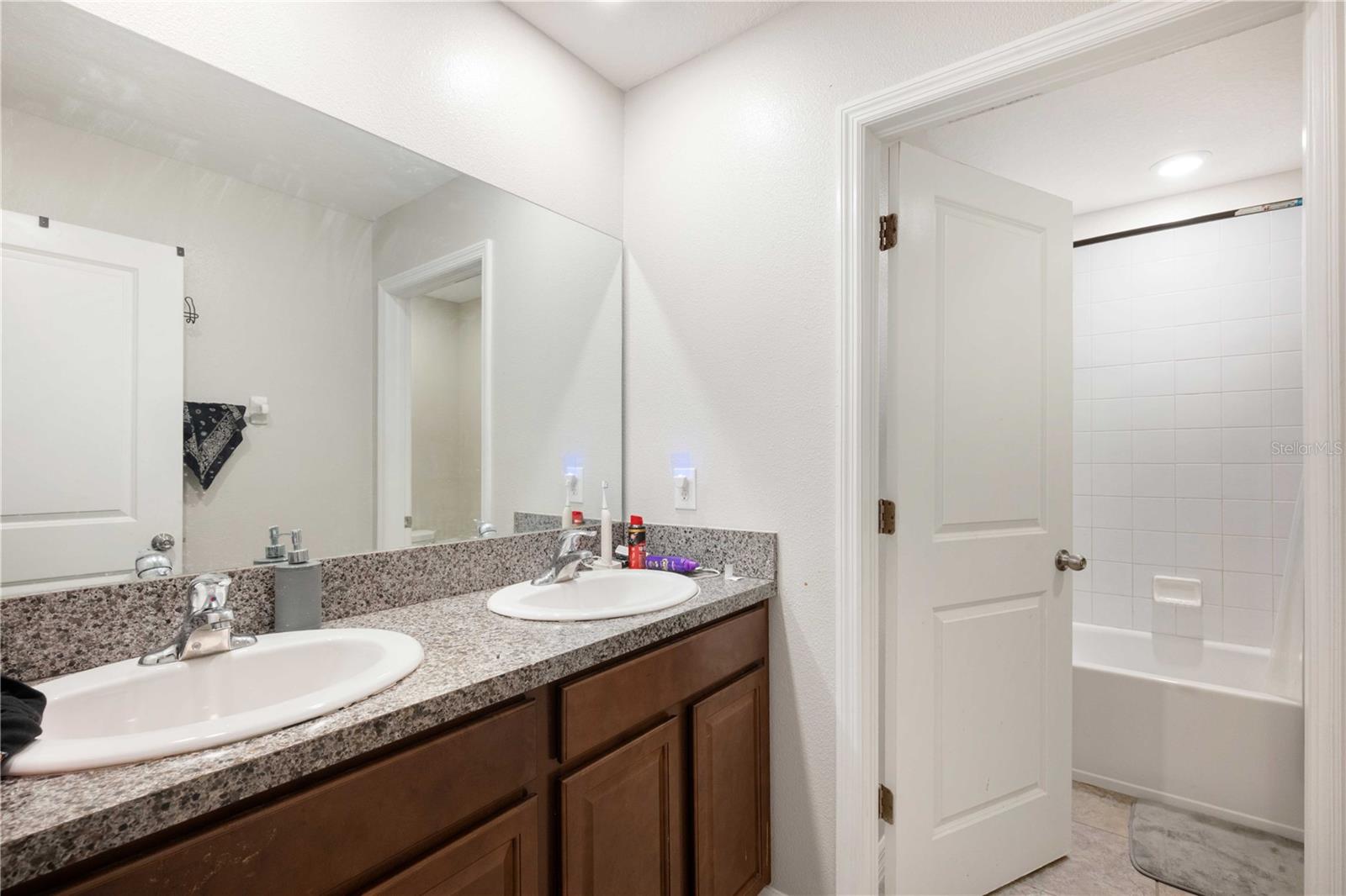 9617 CHANNING HILL DR — photo 16