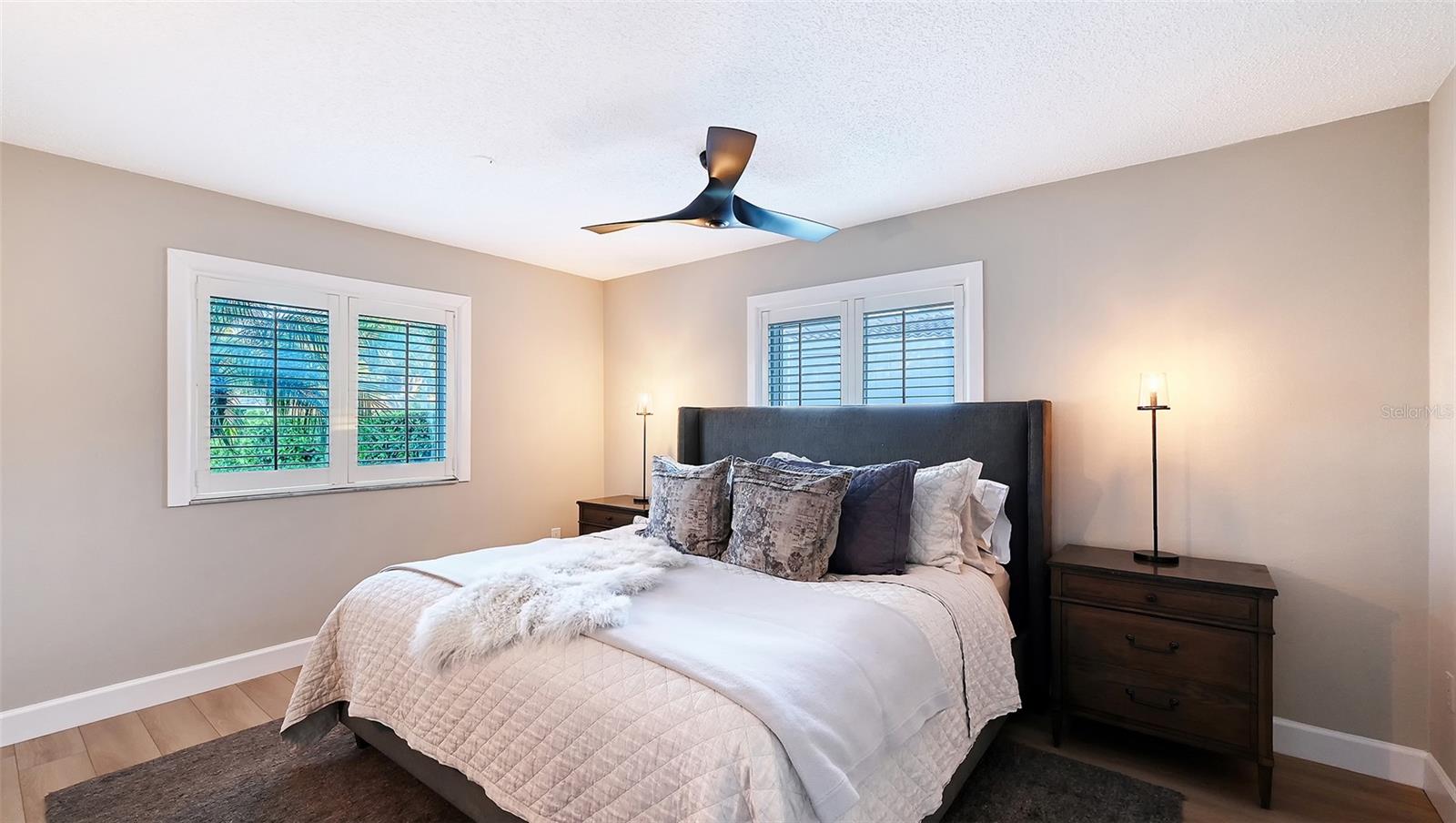 7137 WESTMORELAND DR — photo 34