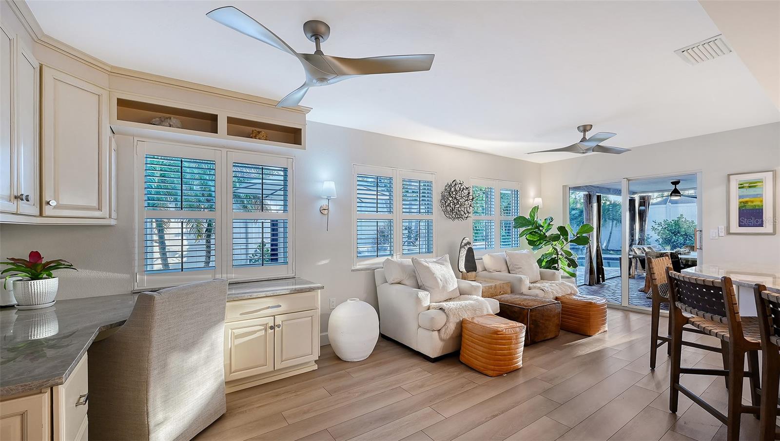 7137 WESTMORELAND DR — photo 24