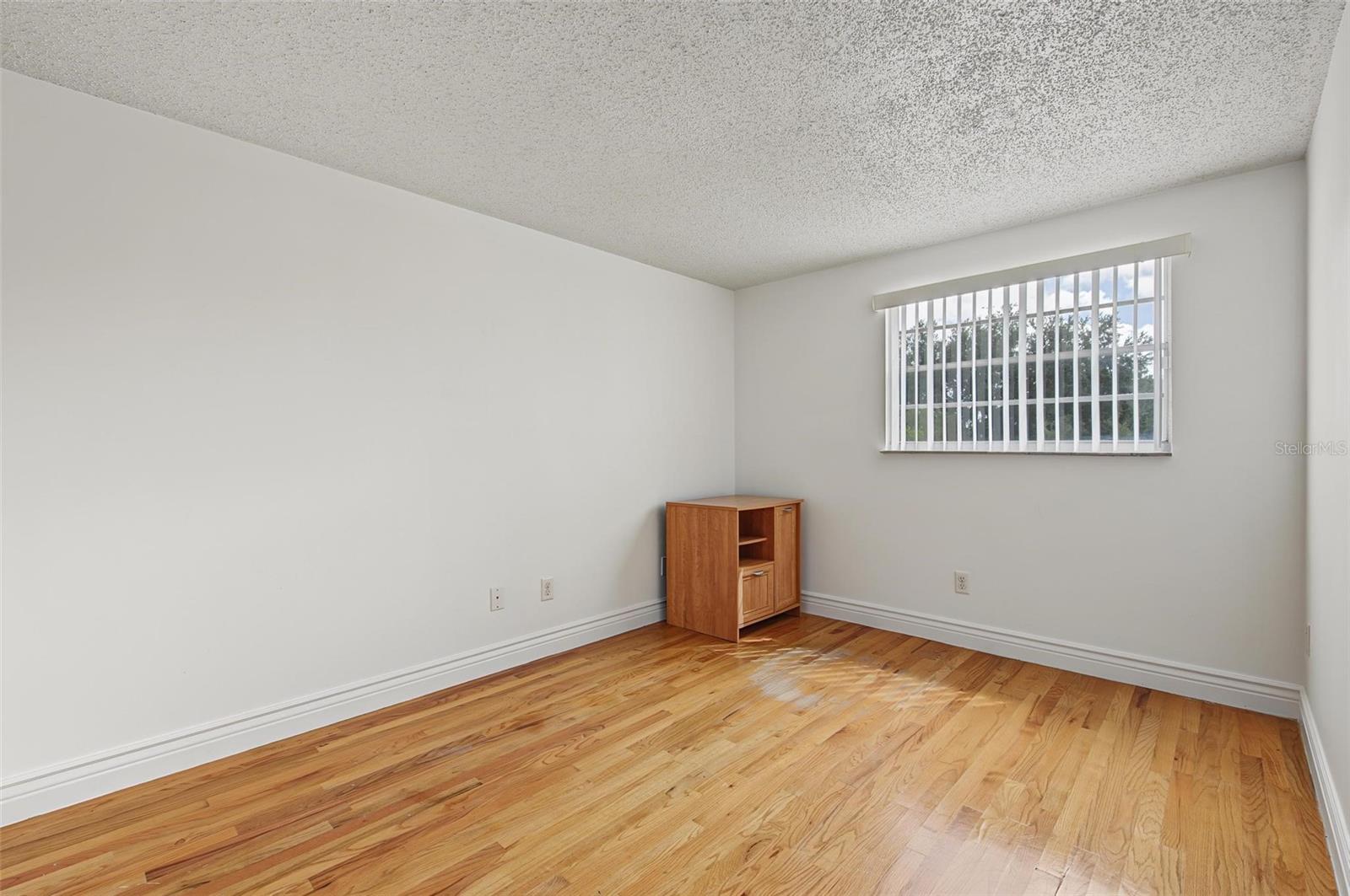 8239 VASSAR CIR — photo 26