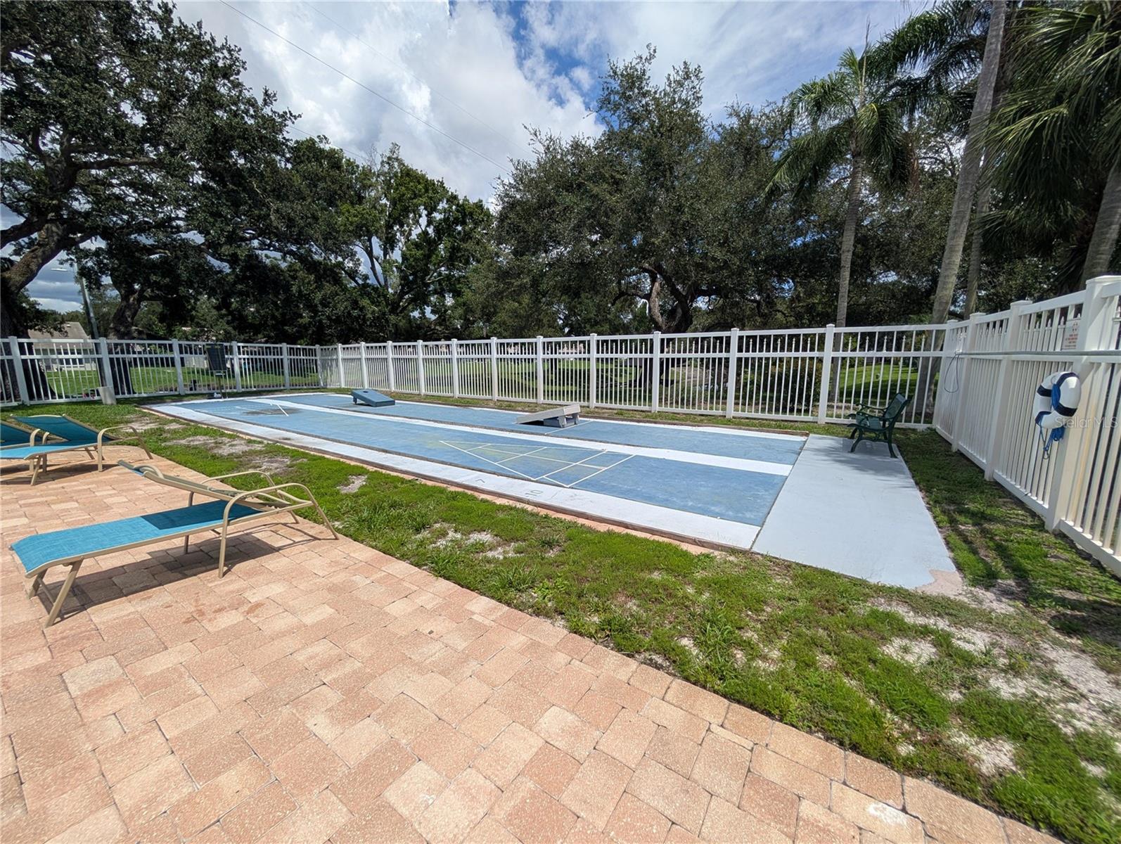 1130 DOVER CT — photo 21
