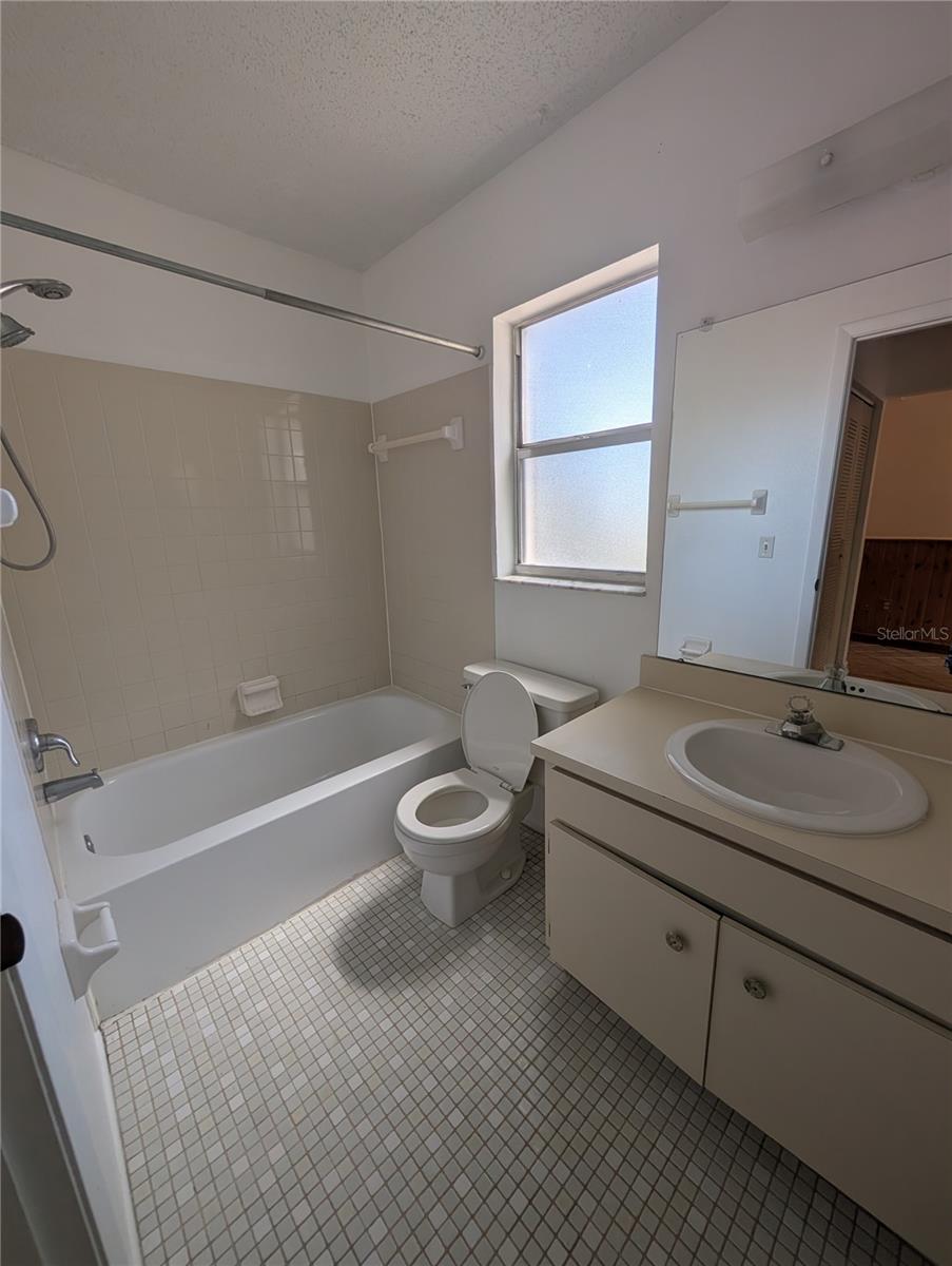 1130 DOVER CT — photo 13