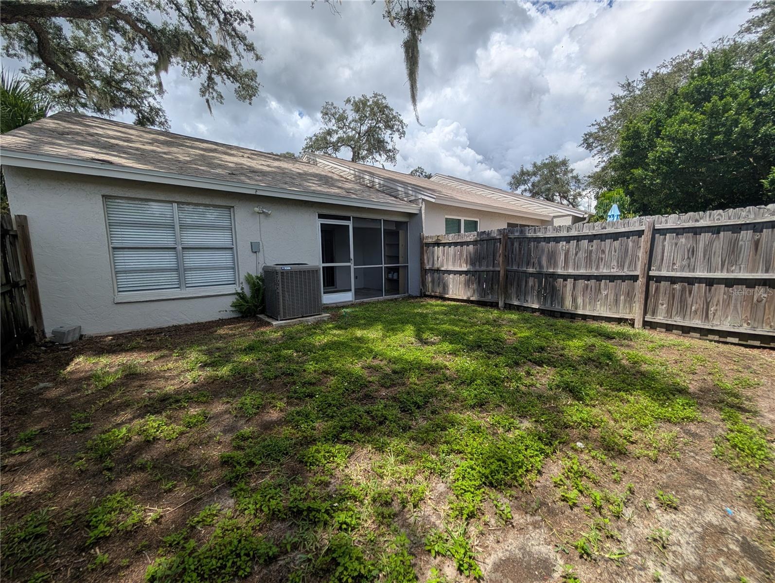 1130 DOVER CT — photo 16