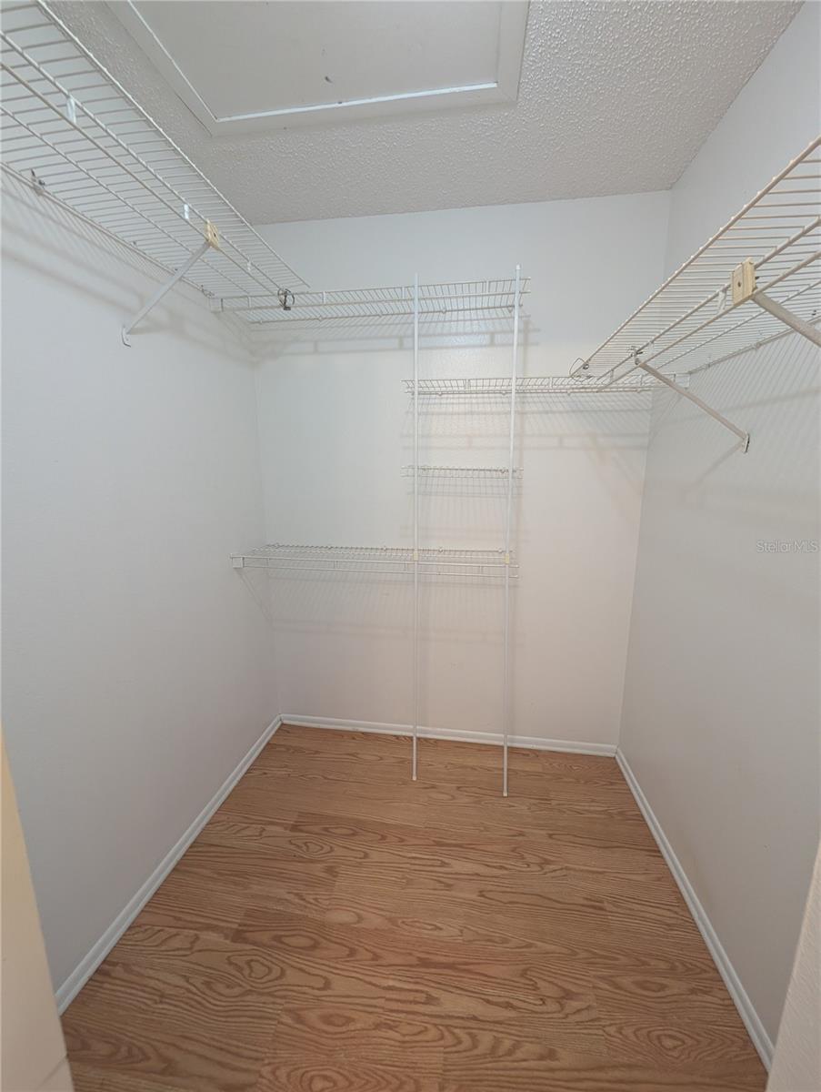 1130 DOVER CT — photo 10