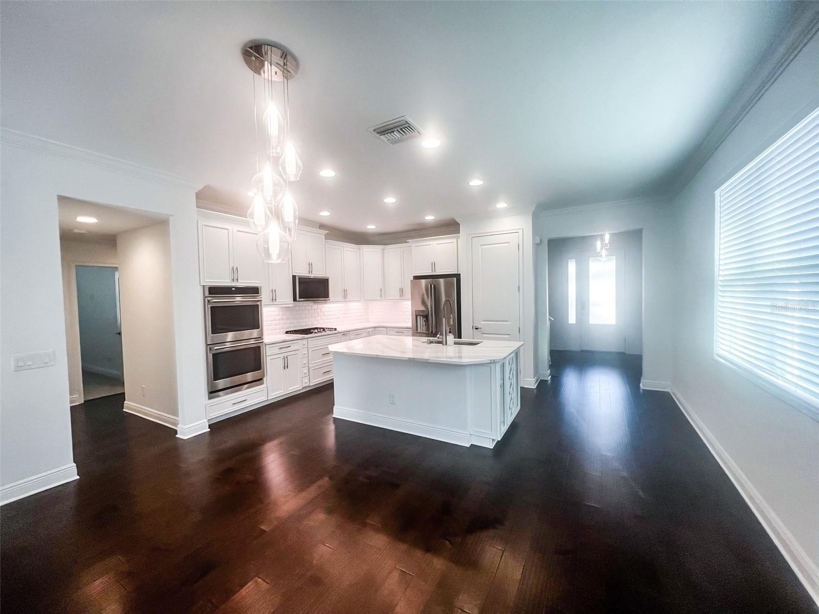 3847 MELLON DR — photo 4