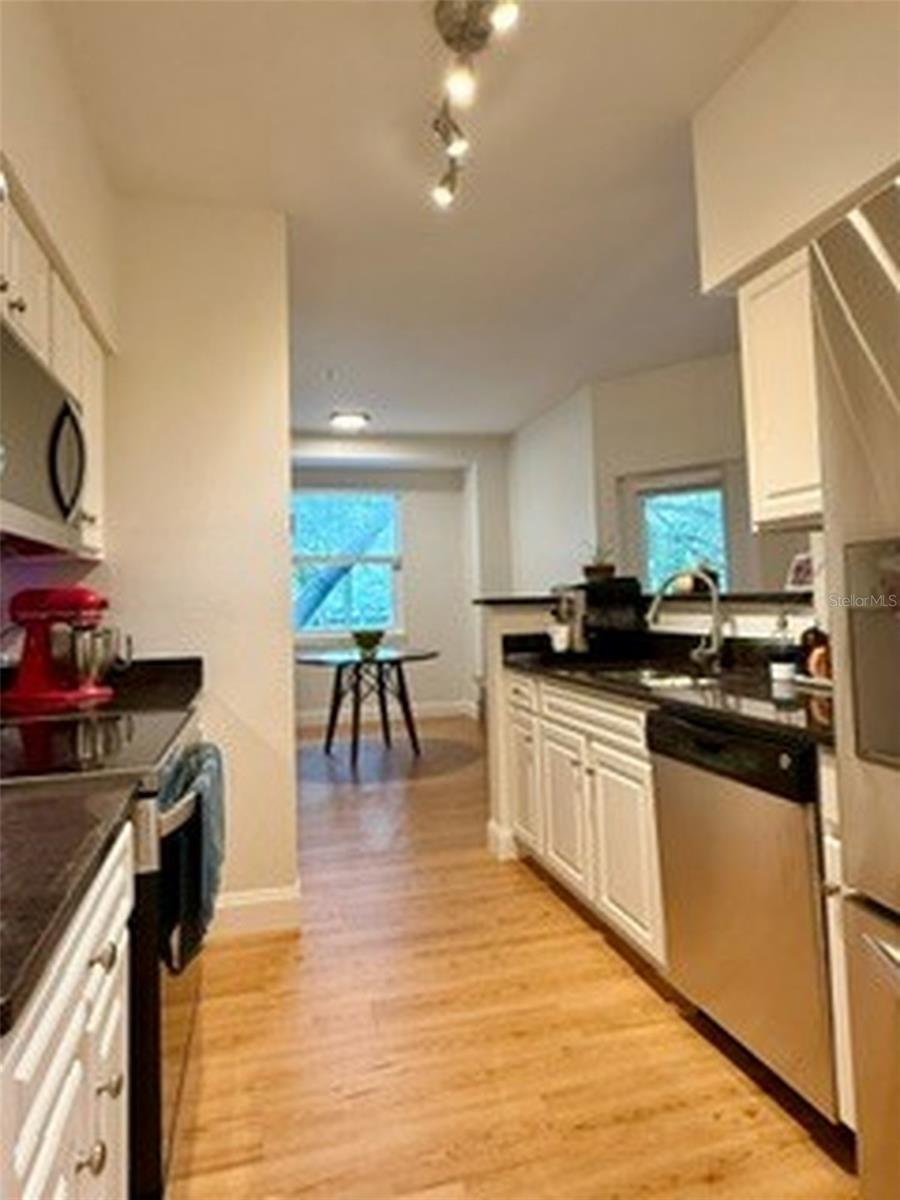 1810 E PALM AVE #5202 — photo 7