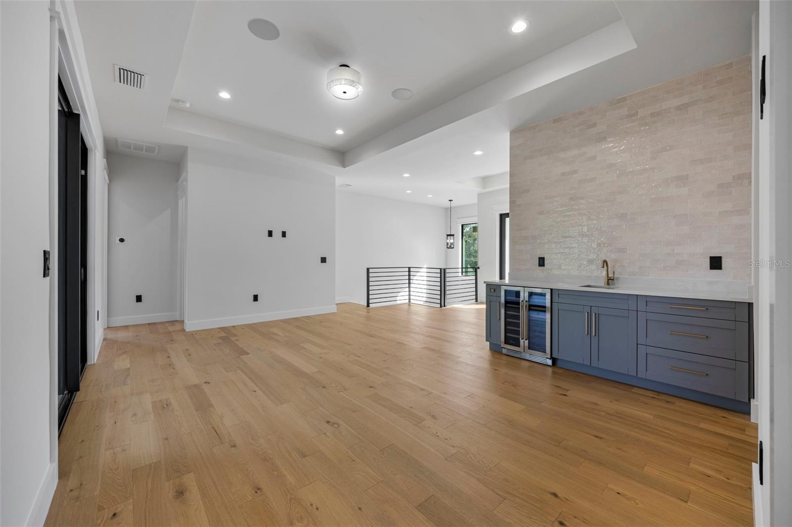 3701 S LYNWOOD AVE — photo 50