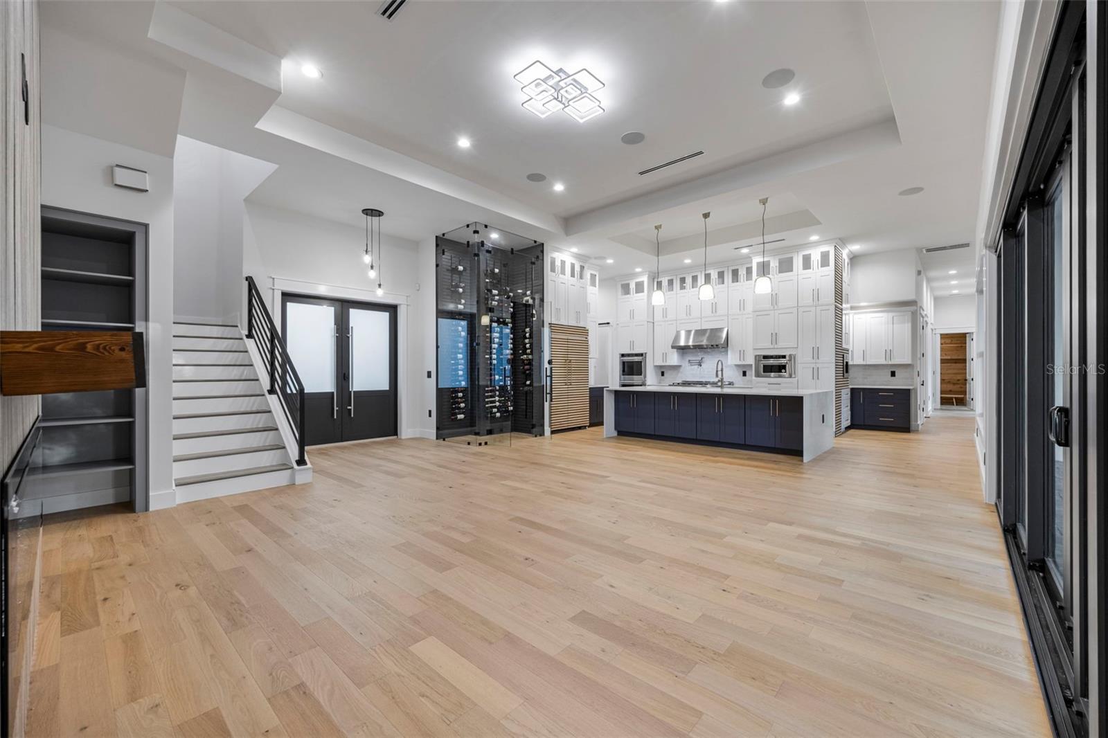 3701 S LYNWOOD AVE — photo 11