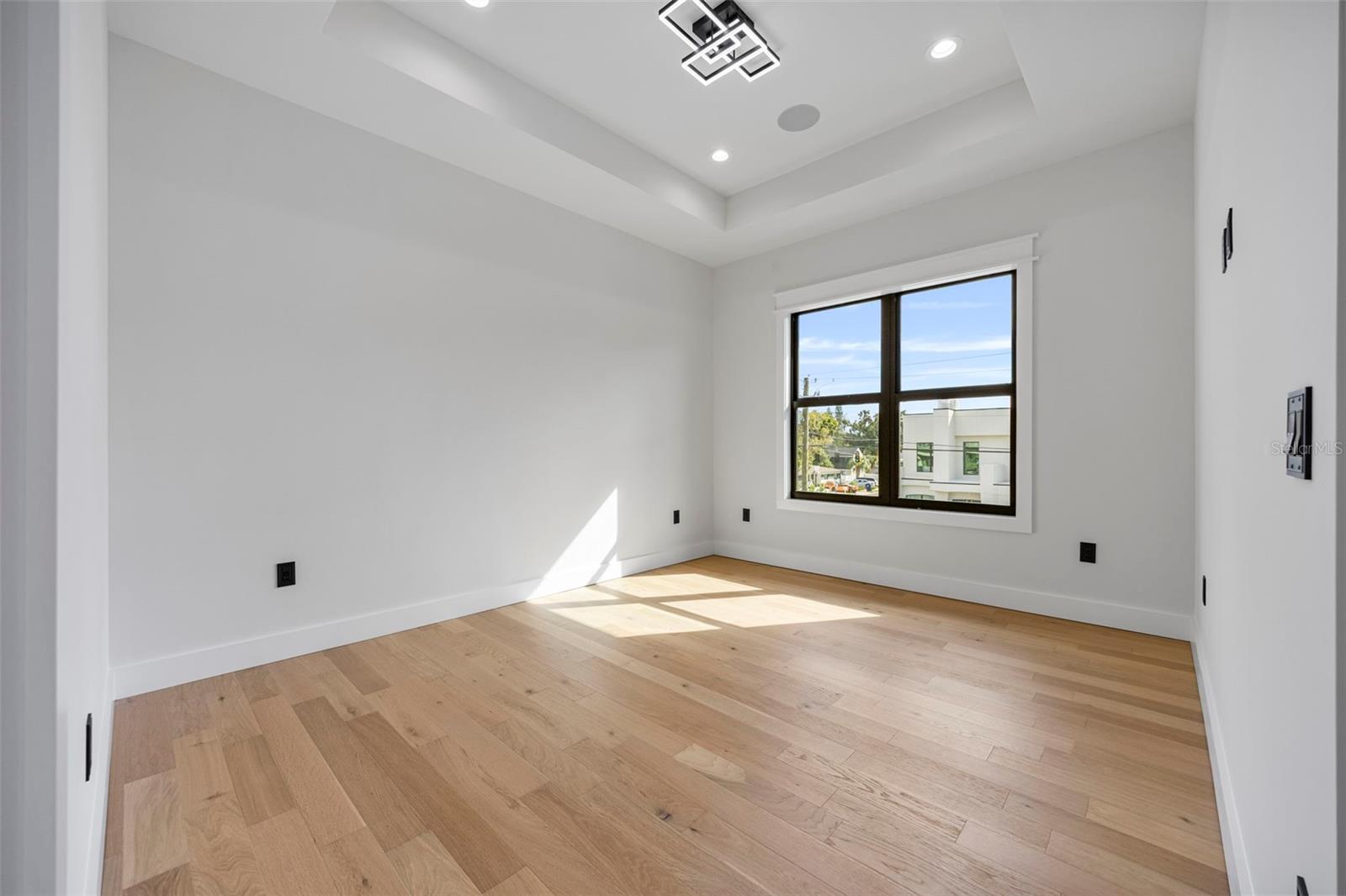 3701 S LYNWOOD AVE — photo 67