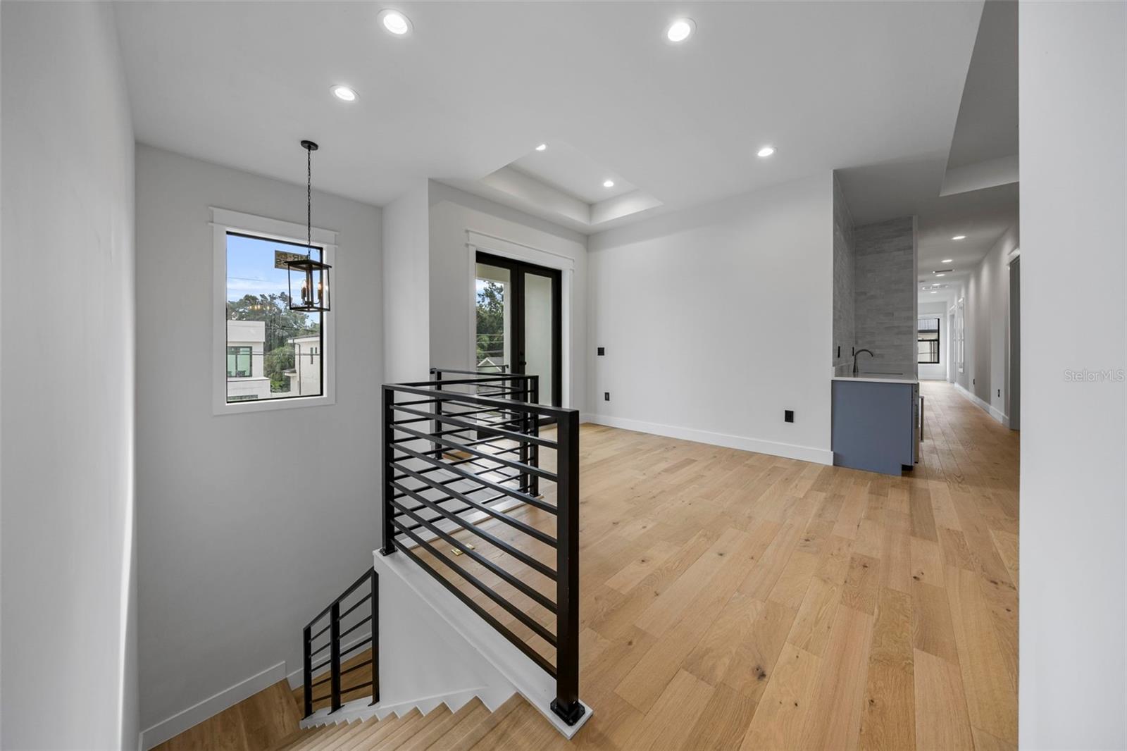 3701 S LYNWOOD AVE — photo 47