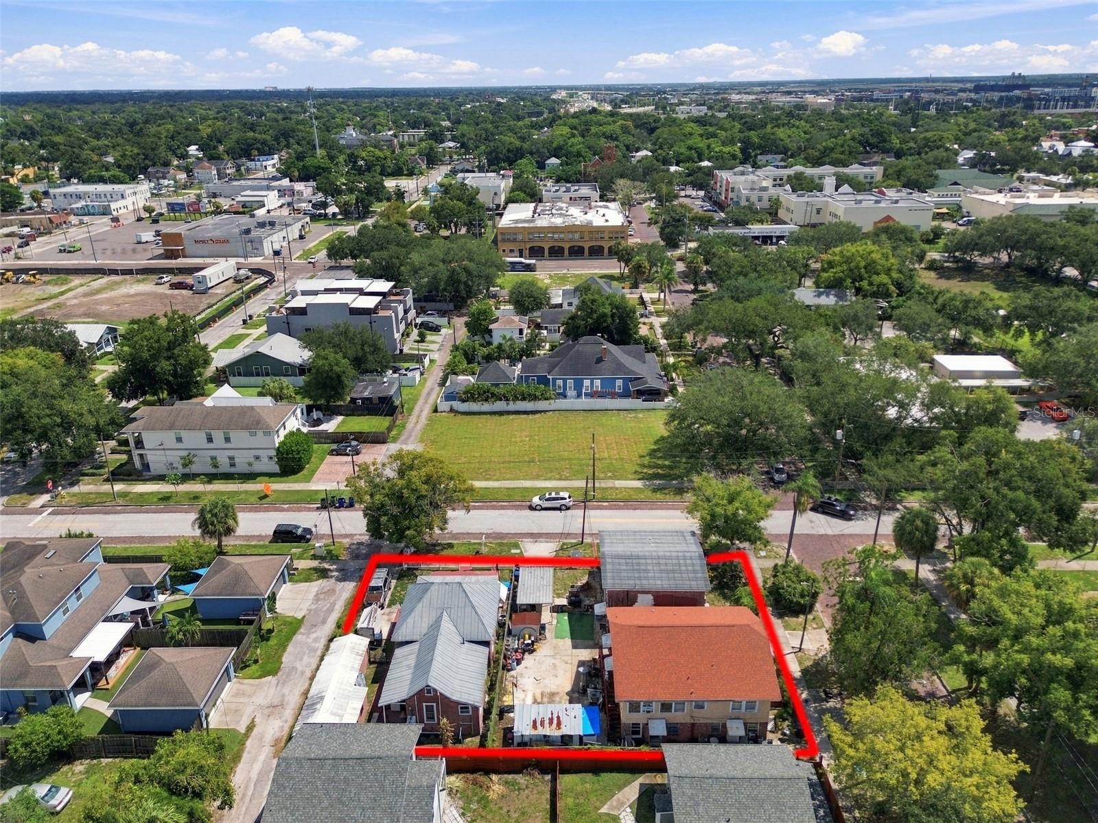 2402 N HIGHLAND AVE — photo 7