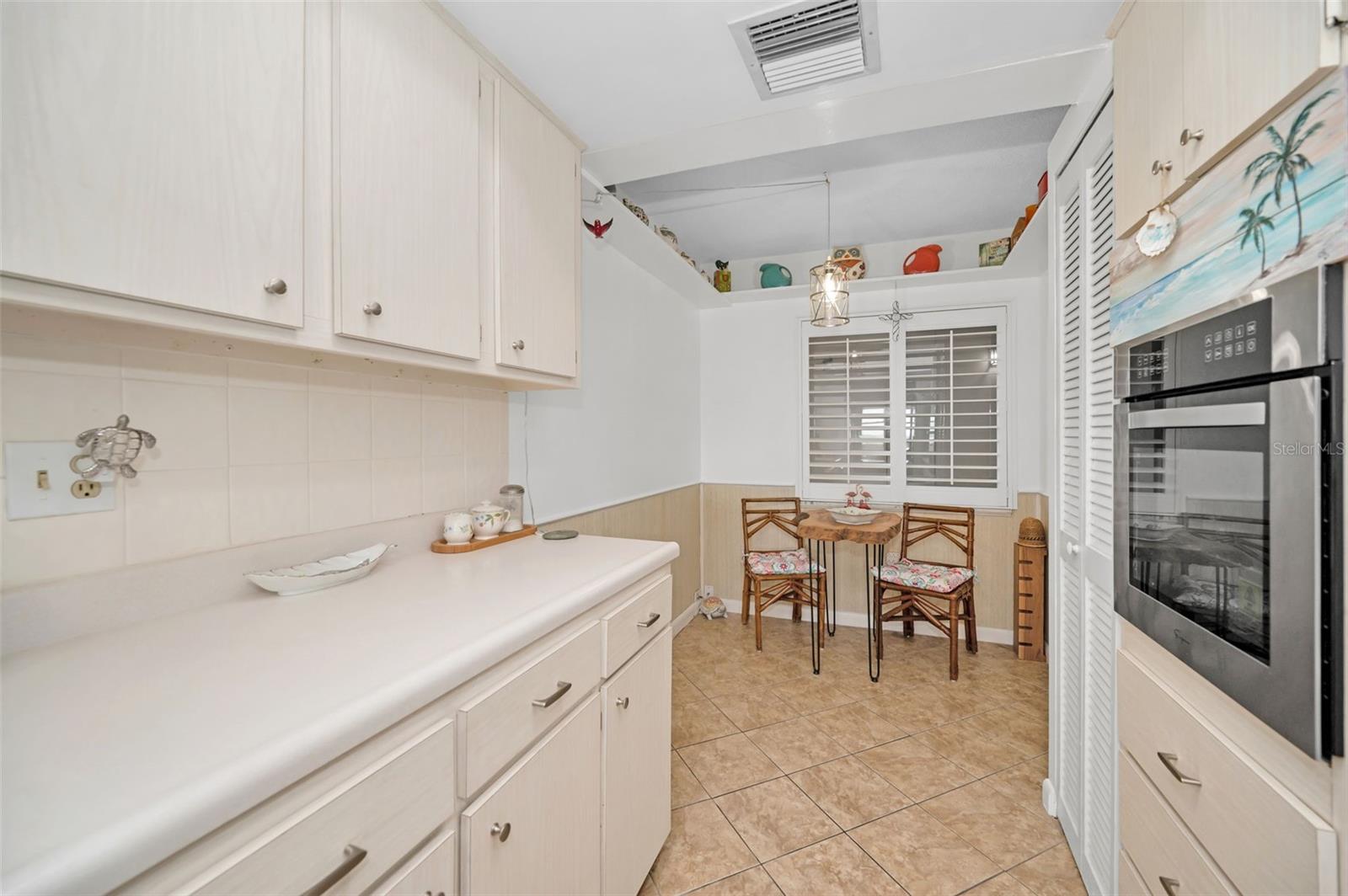 622 EDGEWATER DR #523 — photo 5