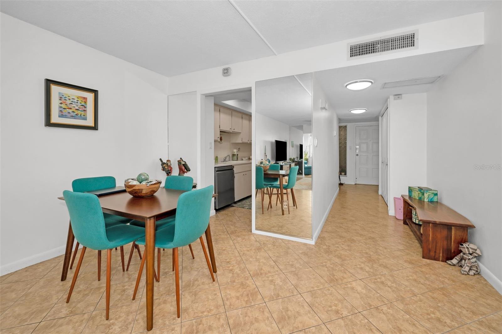 622 EDGEWATER DR #523 — photo 9