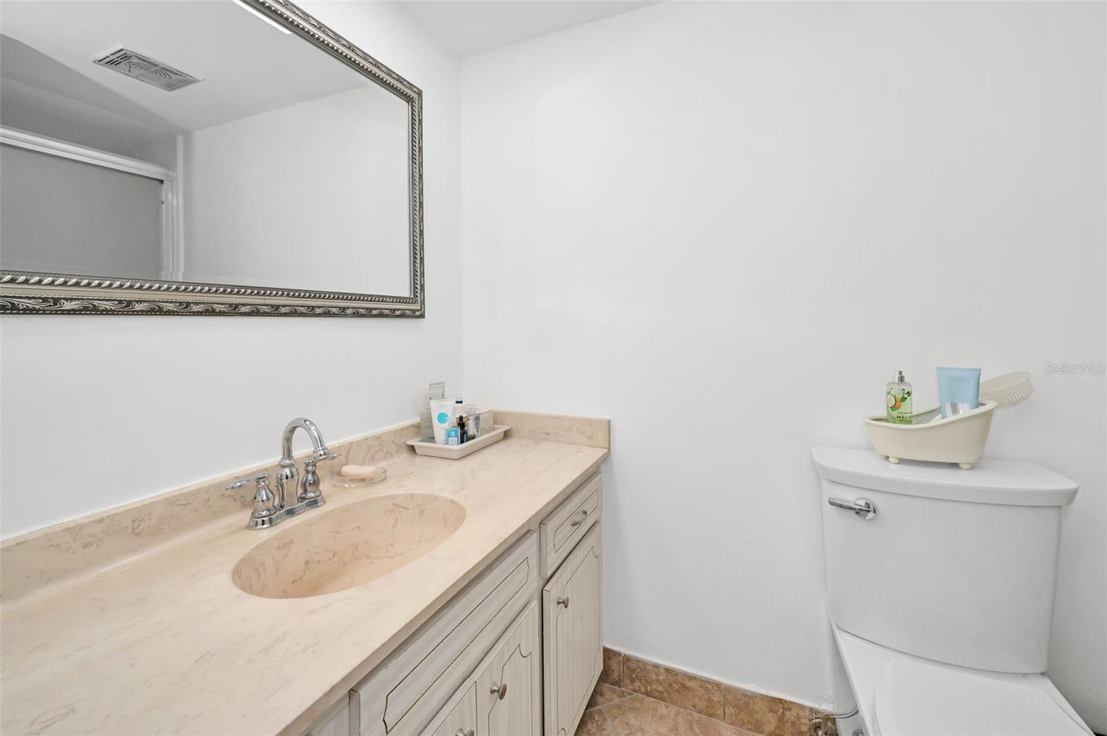622 EDGEWATER DR #523 — photo 22