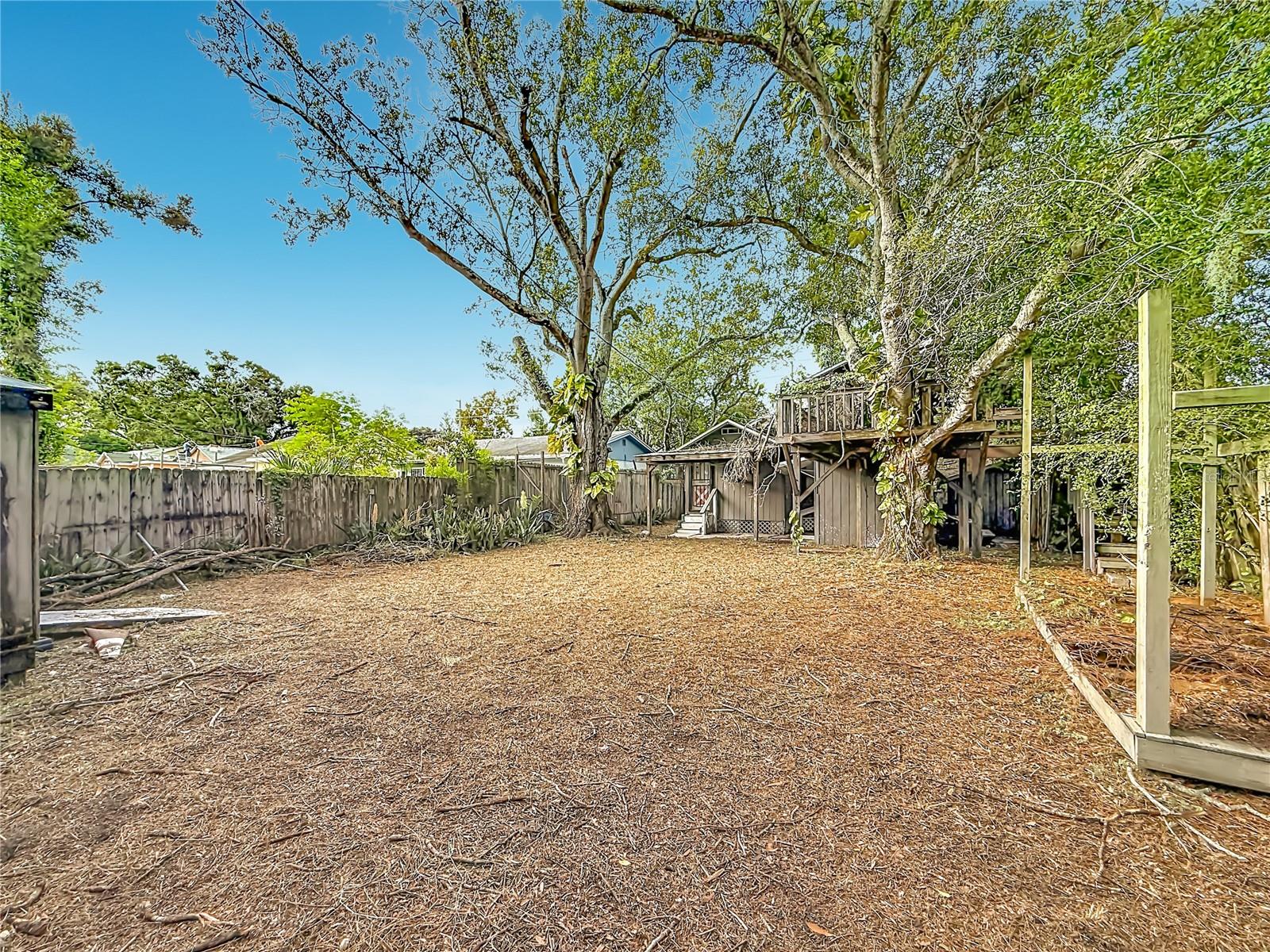 4519 HAINES RD N — photo 35