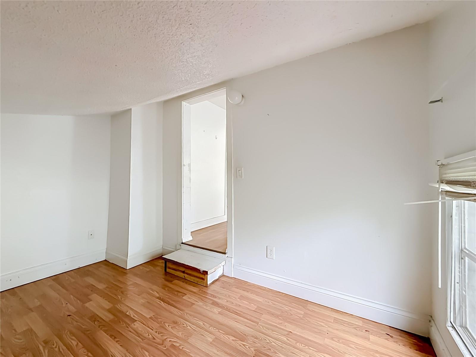 4519 HAINES RD N — photo 18