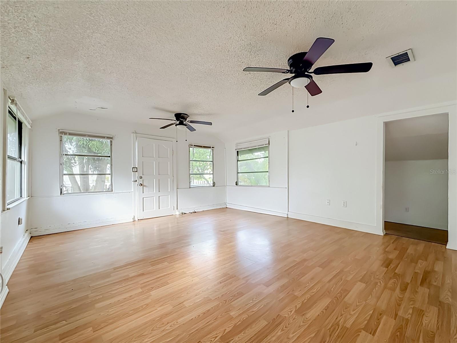 4519 HAINES RD N — photo 6
