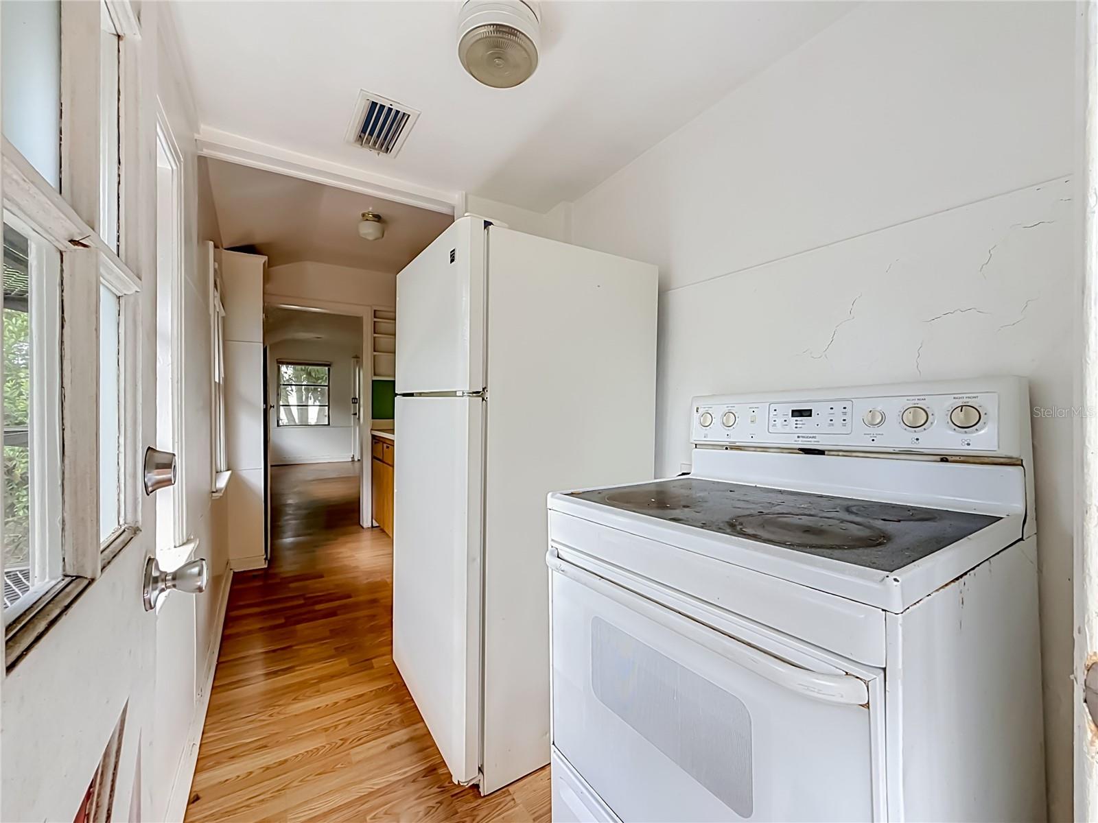 4519 HAINES RD N — photo 10