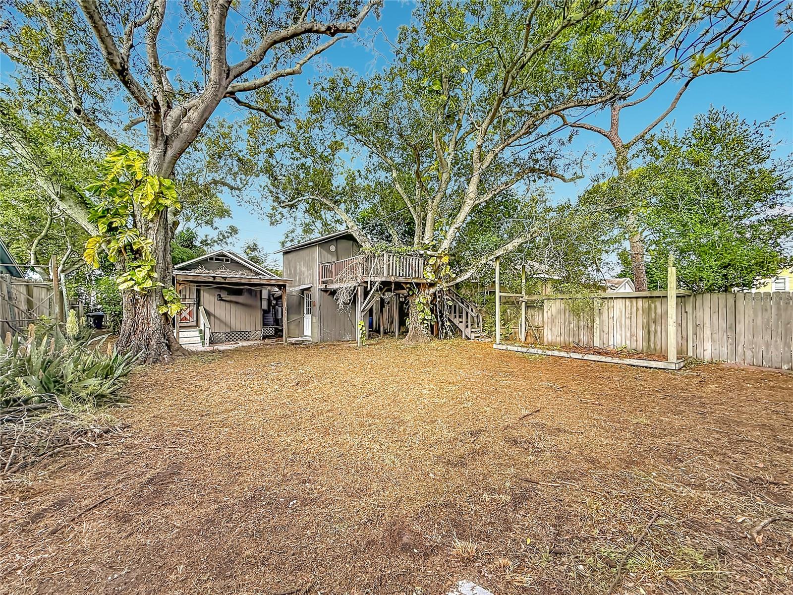4519 HAINES RD N — photo 34