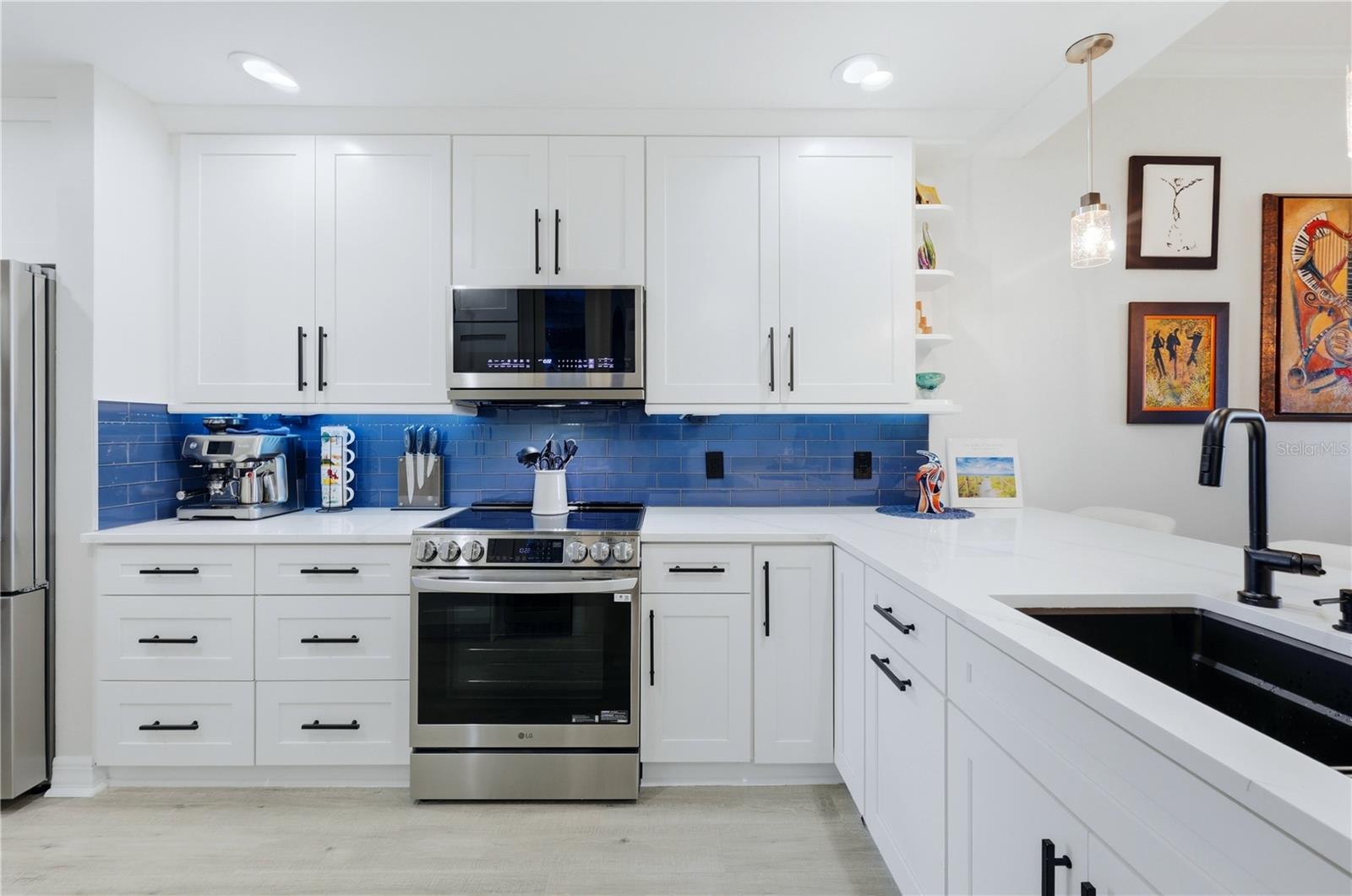 5531 CANNES CIR #403 — photo 23
