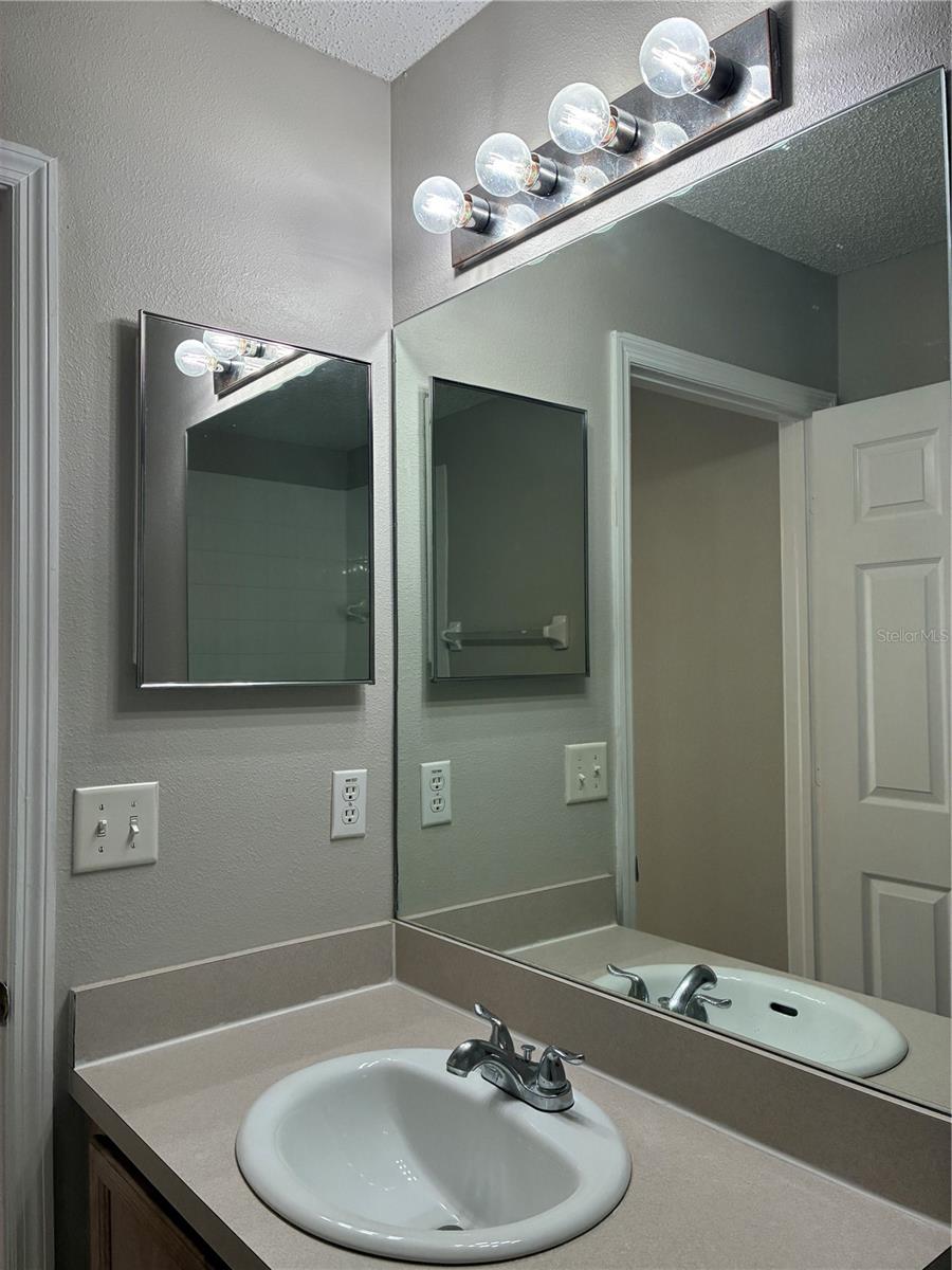 18143 PARADISE POINT DR — photo 36
