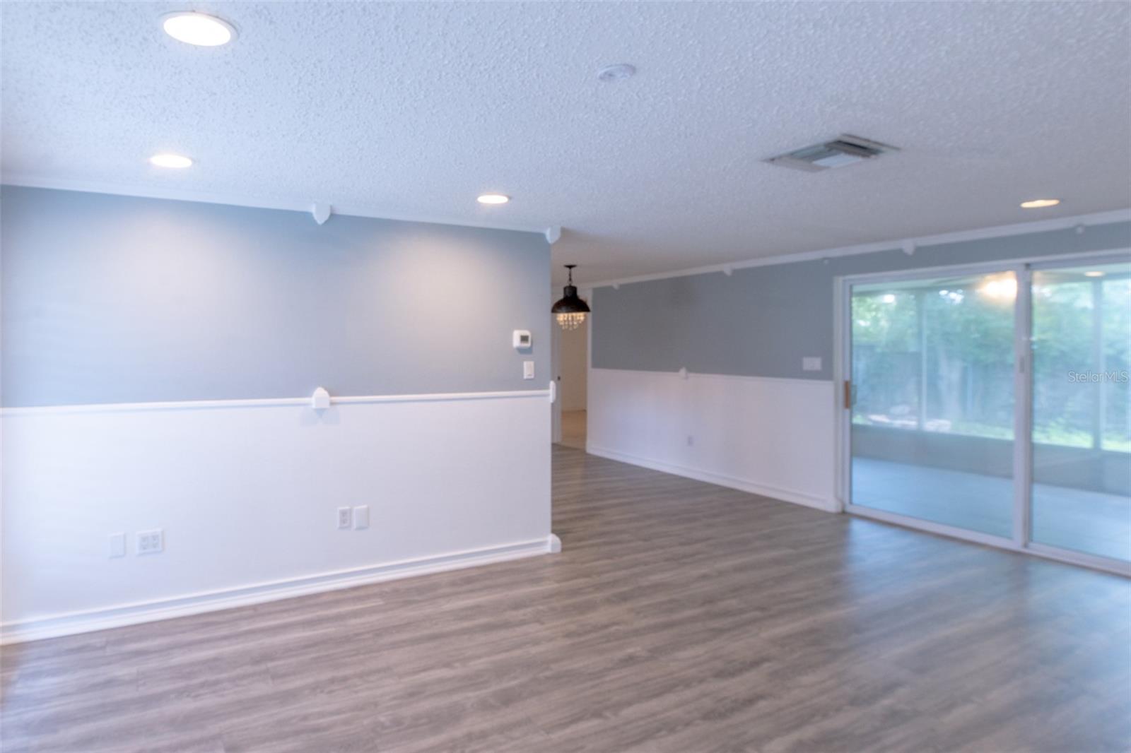 10840 NORWOOD AVE — photo 7