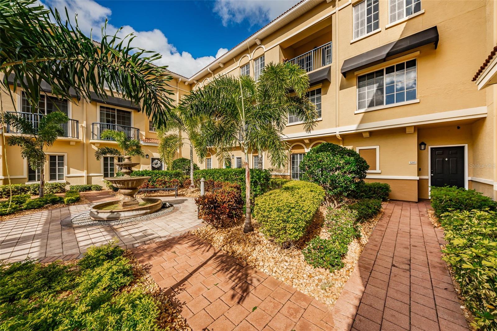 5215 BEACH BREEZE CT #5215 — photo 41