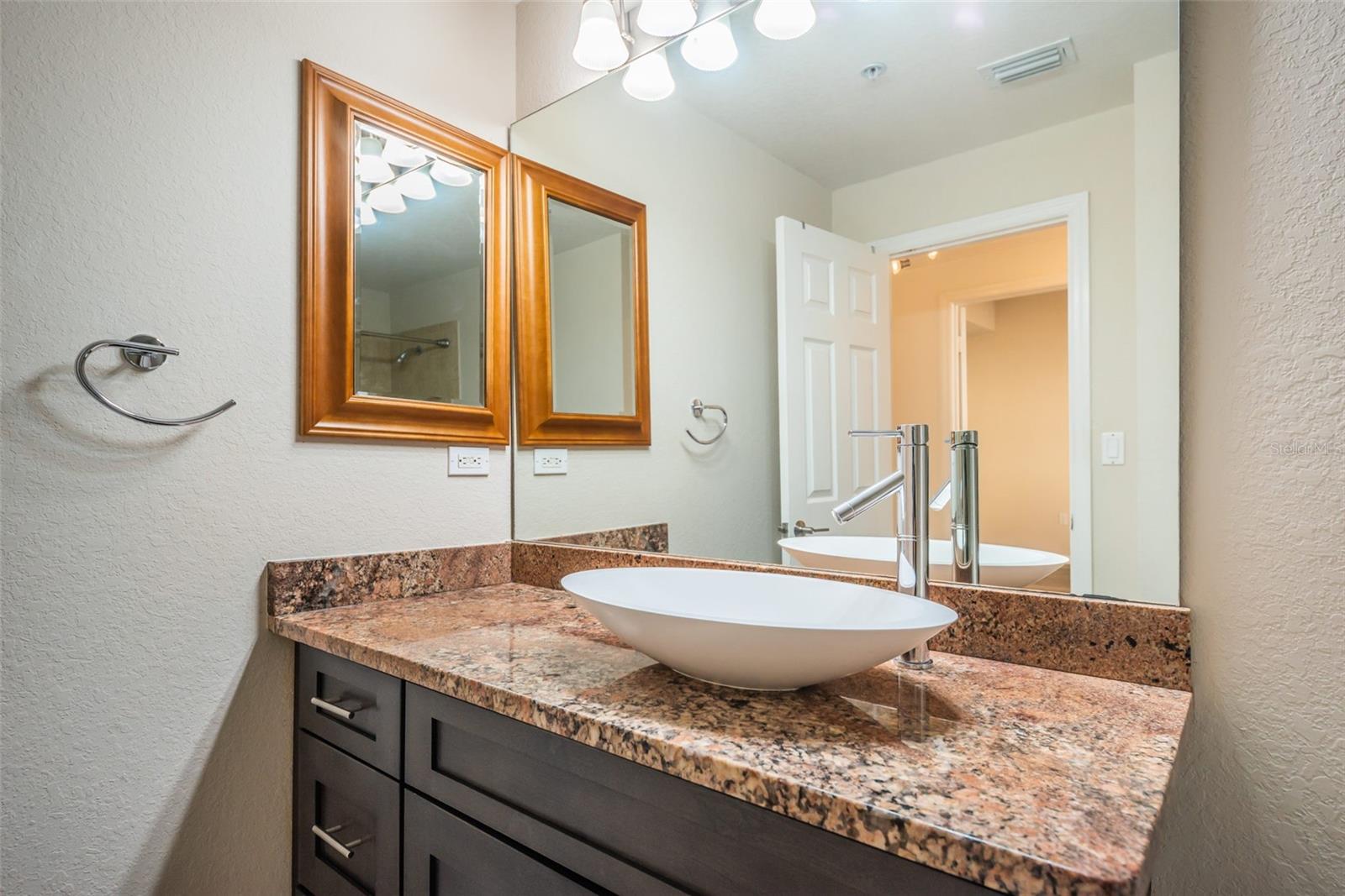 5215 BEACH BREEZE CT #5215 — photo 36