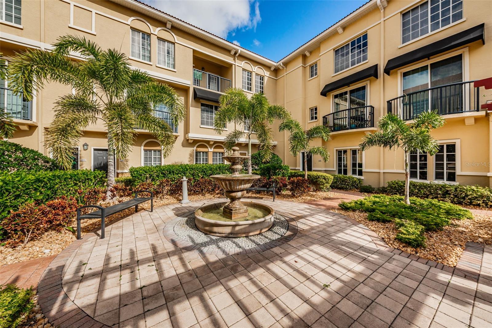 5215 BEACH BREEZE CT #5215 — photo 40