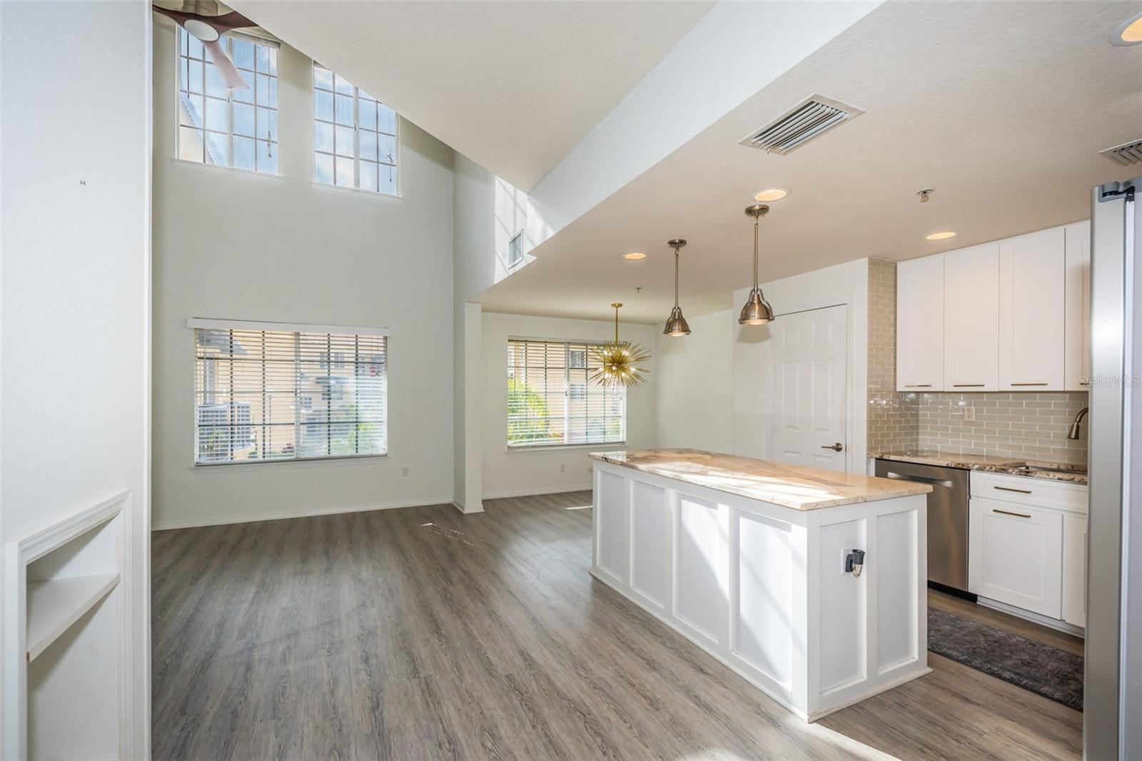 5215 BEACH BREEZE CT #5215 — photo 4