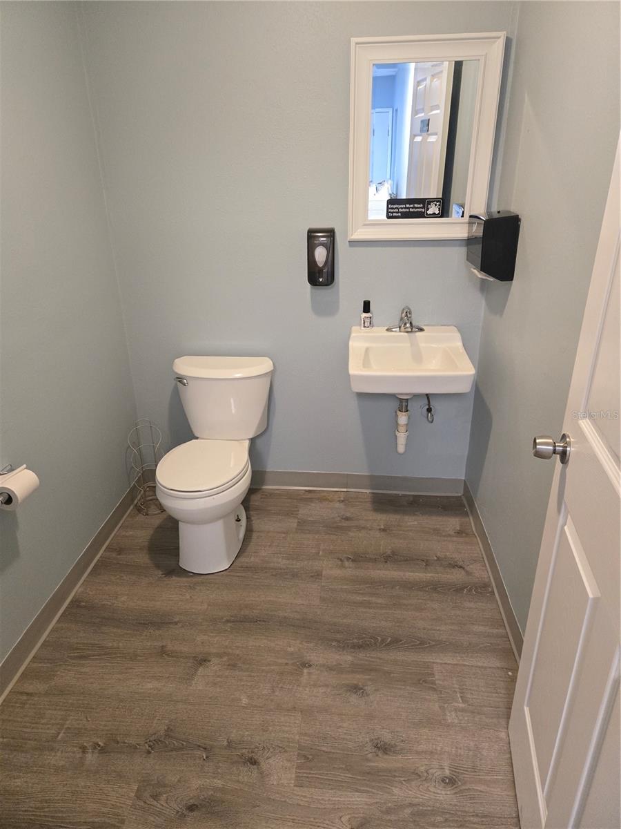 Home in TARPON SPRINGS — photo 2