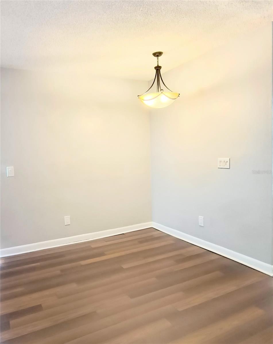 201 S ARRAWANA AVE #L — photo 3
