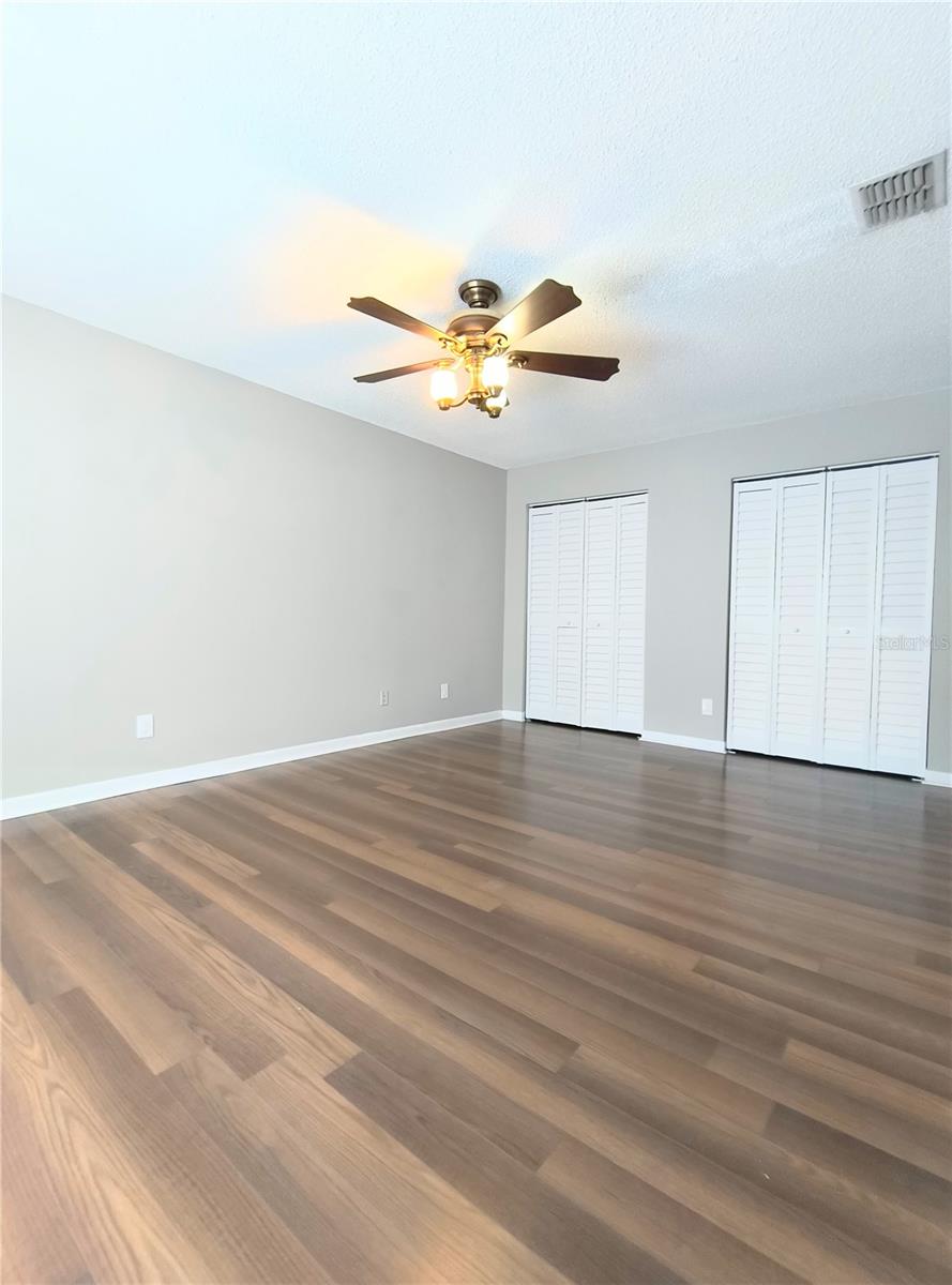 201 S ARRAWANA AVE #L — photo 10