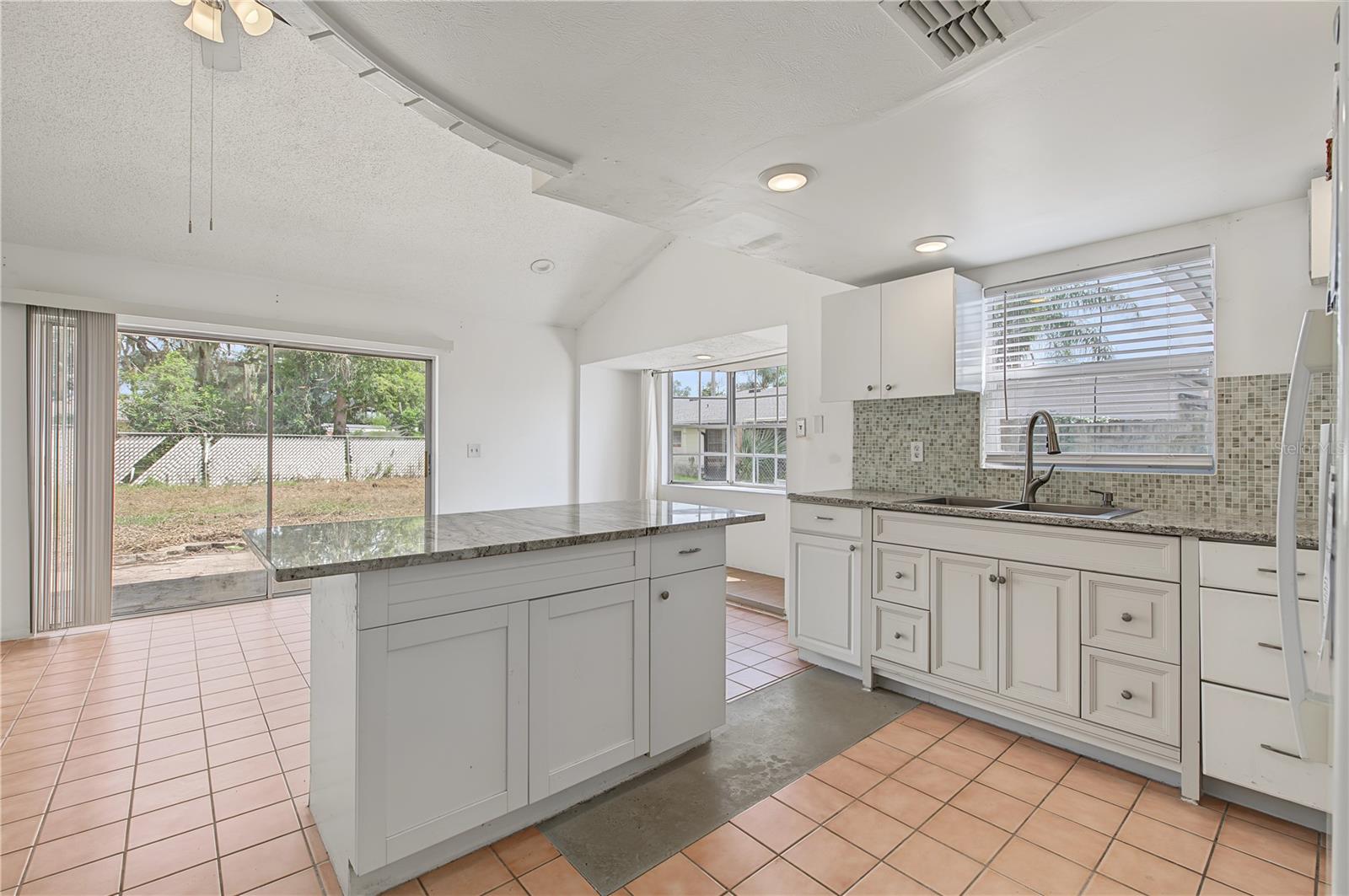 3650 COPPERTREE CIR — photo 11