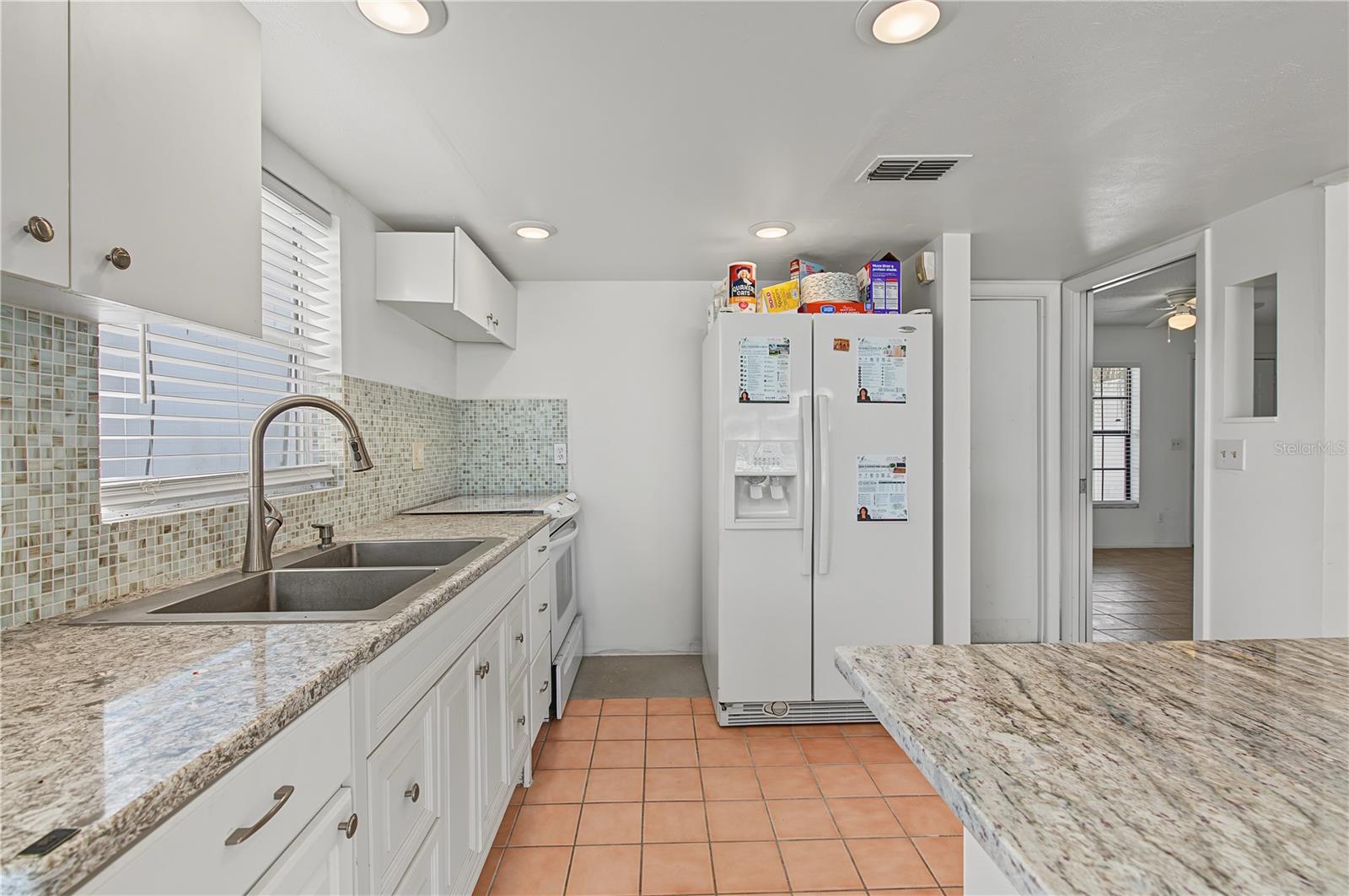 3650 COPPERTREE CIR — photo 10