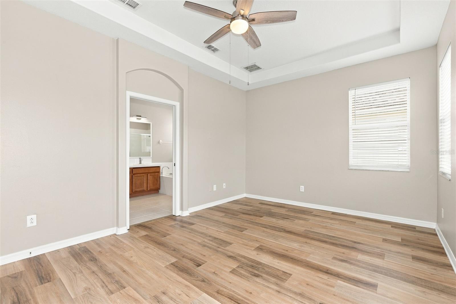 1028 APPIAN PL — photo 27