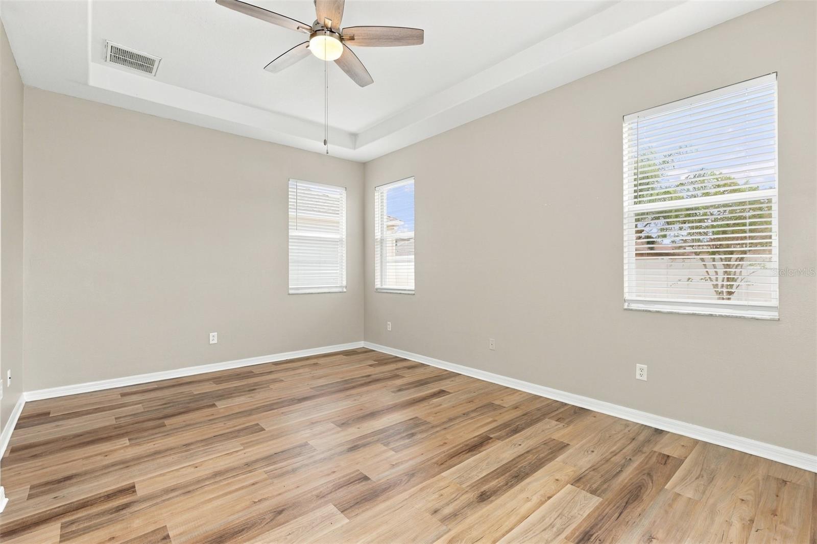 1028 APPIAN PL — photo 25