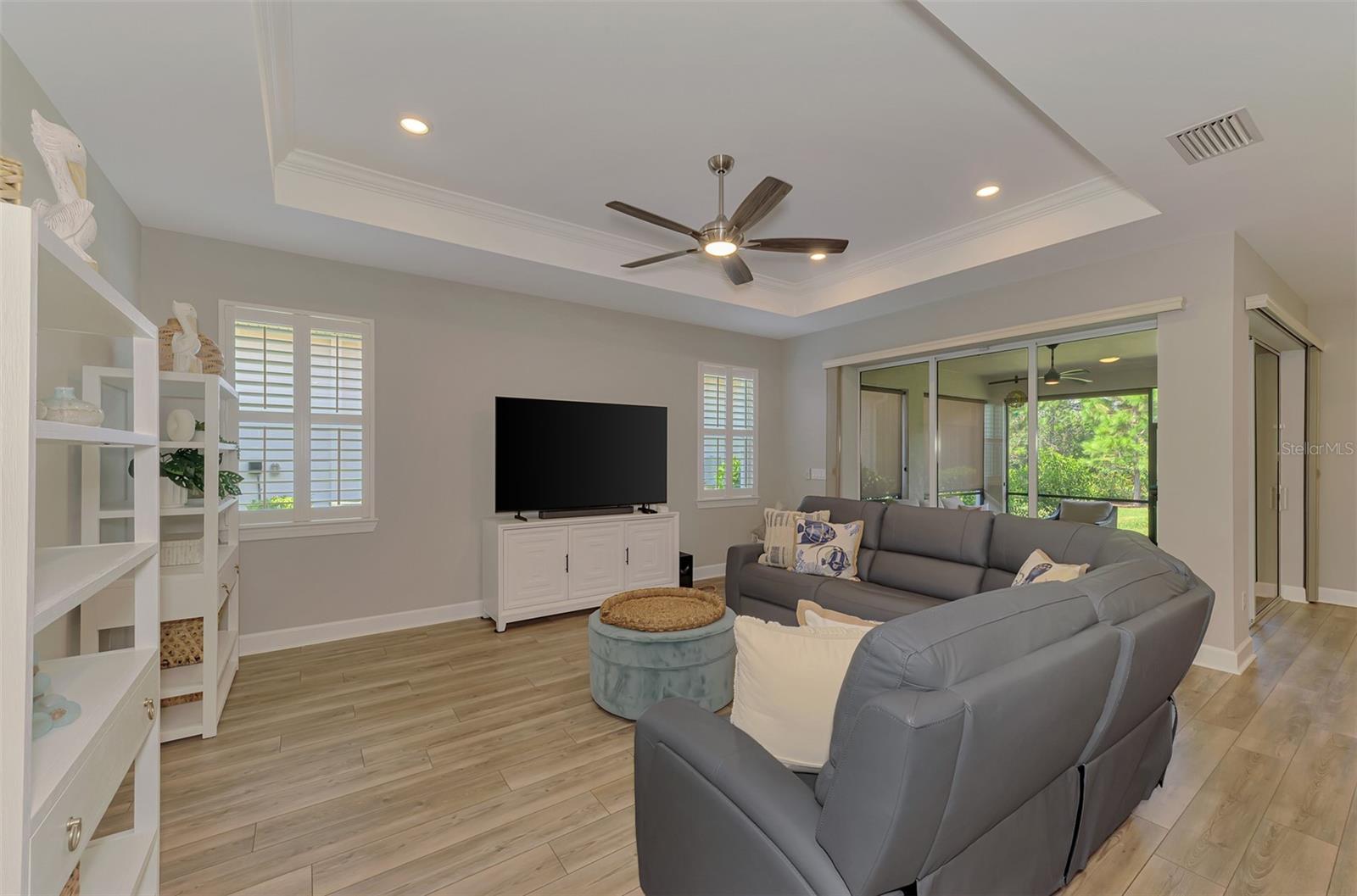 10088 CORAL SHORE DR — photo 16