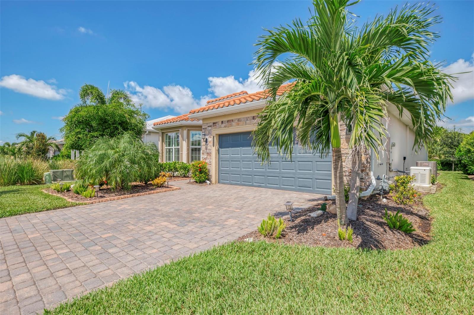 10088 CORAL SHORE DR — photo 6