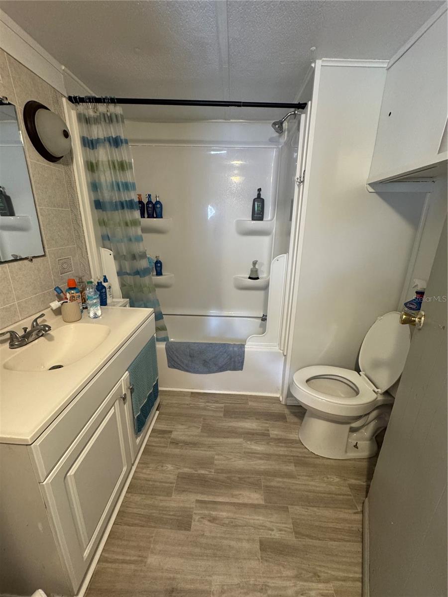 902 MONTANA AVE — photo 16