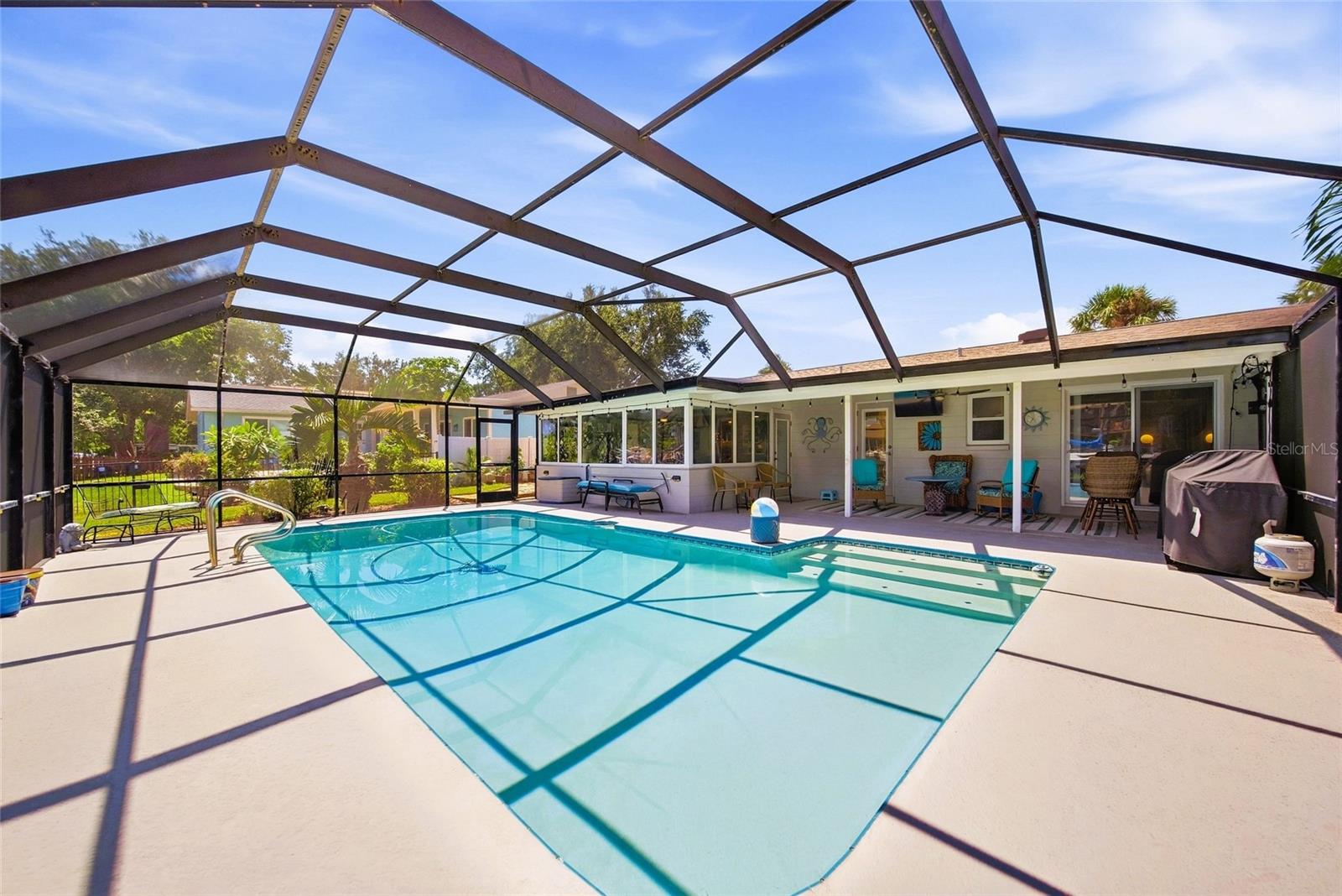 3800 BEACH DR SE — photo 32