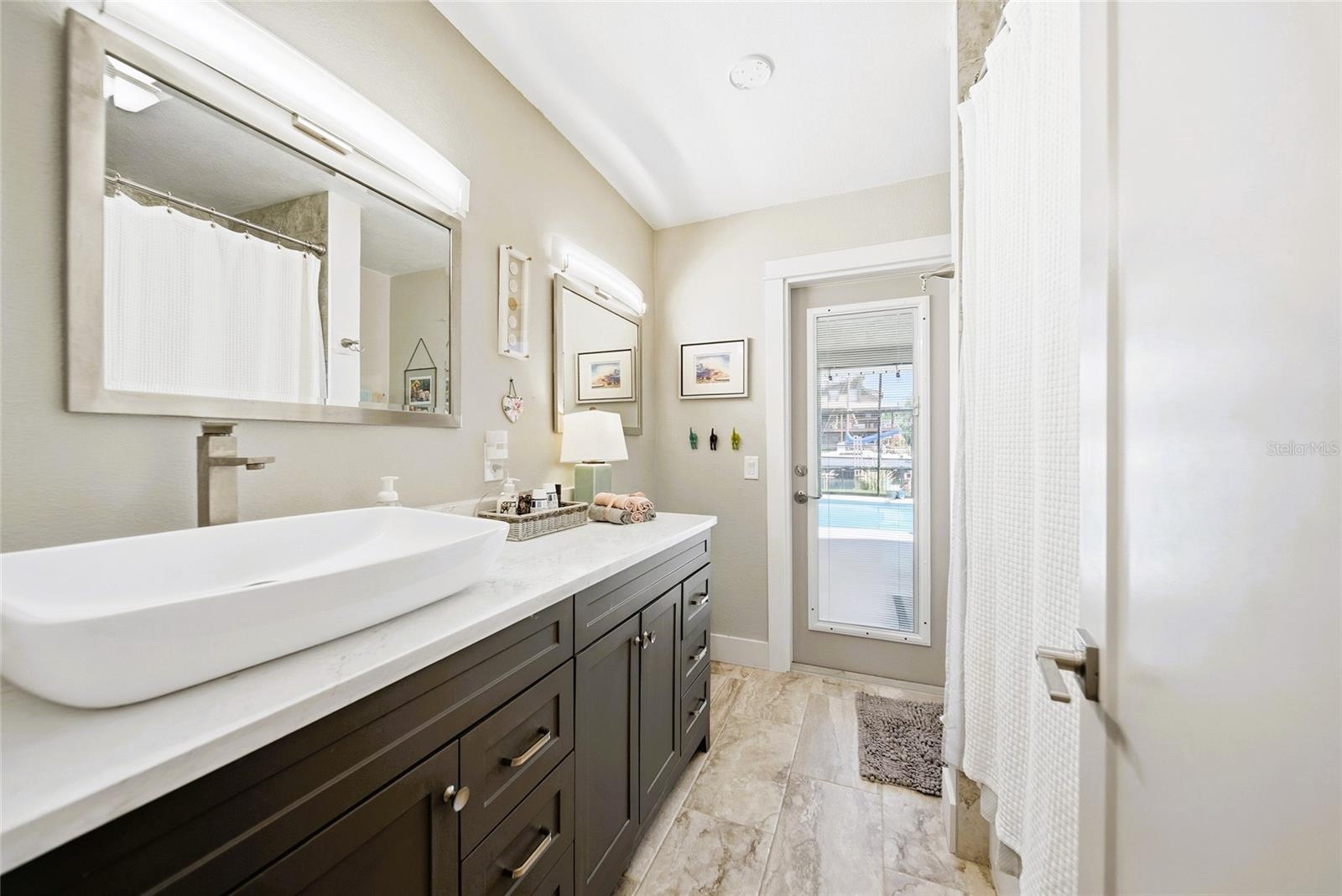 3800 BEACH DR SE — photo 19