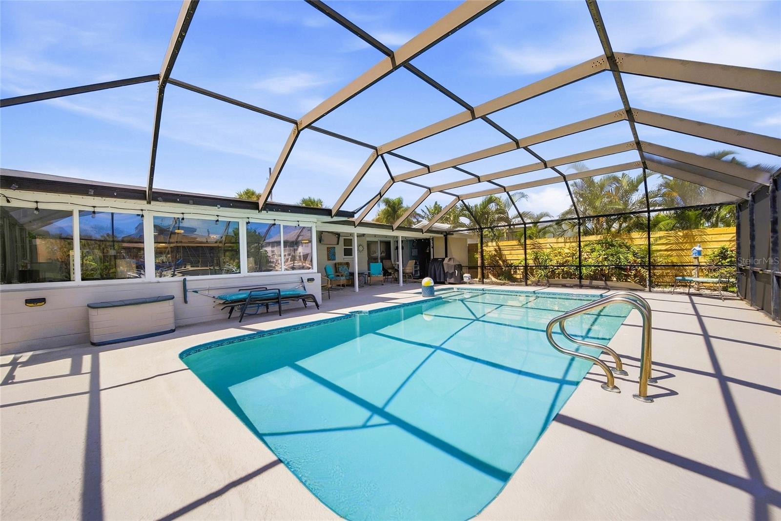 3800 BEACH DR SE — photo 33