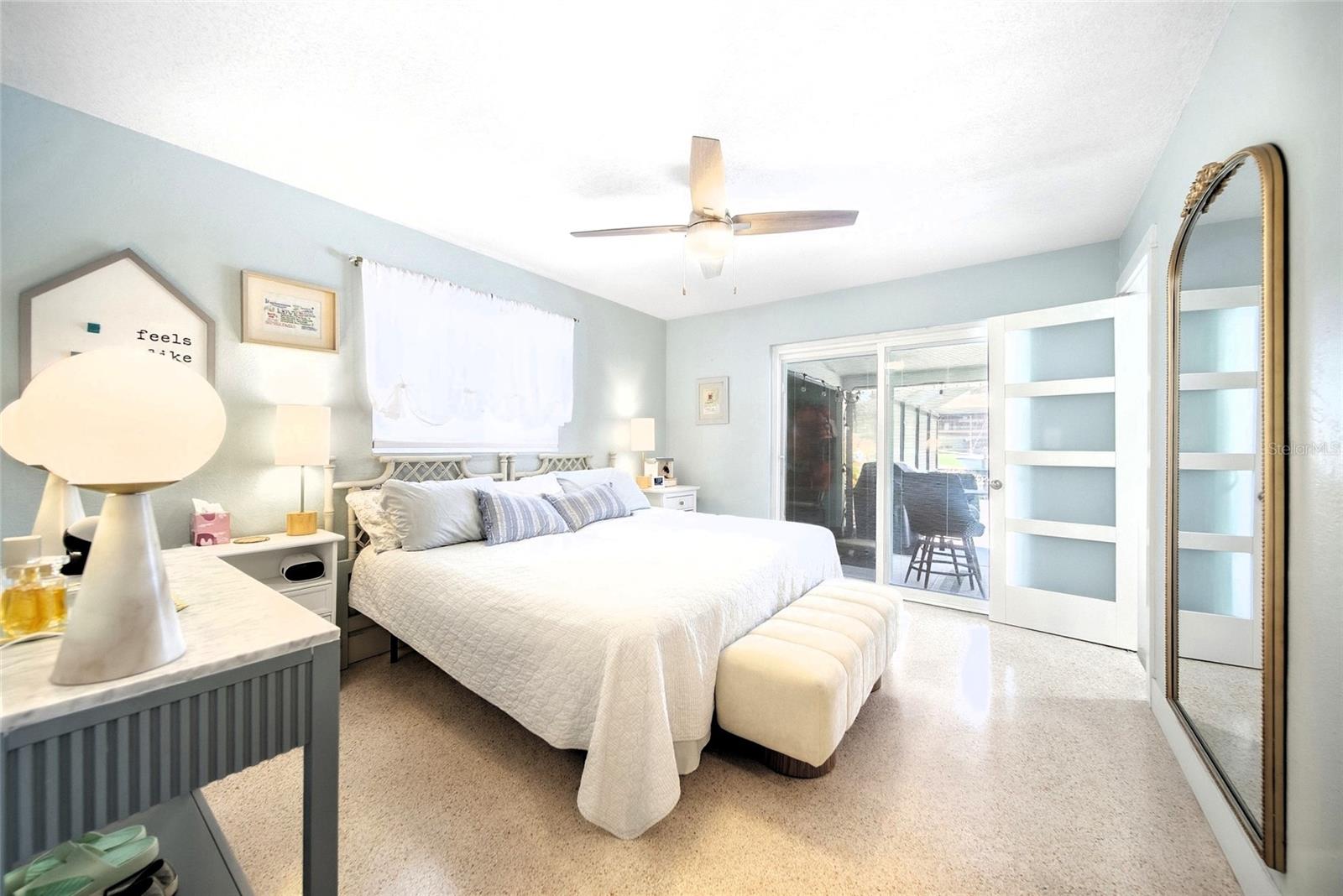 3800 BEACH DR SE — photo 23