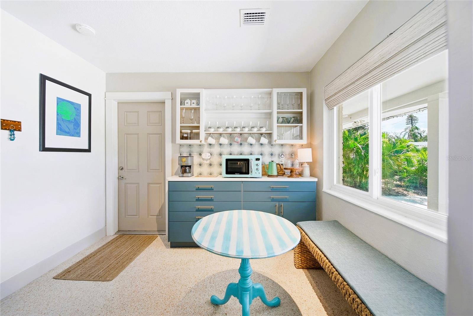 3800 BEACH DR SE — photo 10