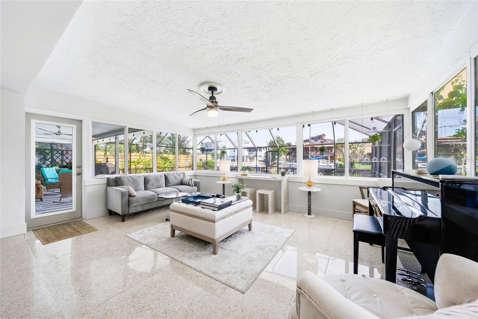 3800 BEACH DR SE — photo 16